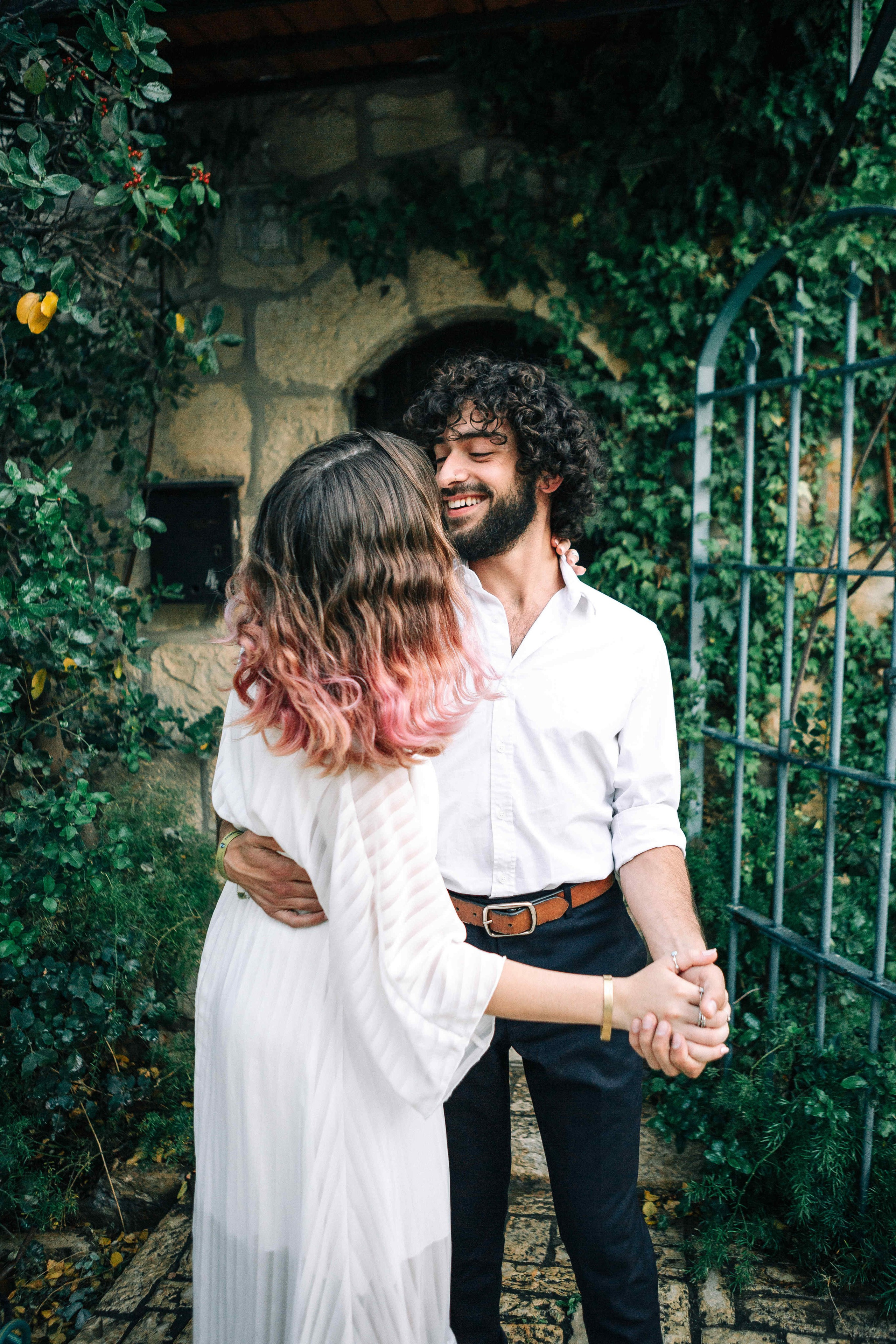 WINE AND LOVERS. PHOTOGRAPHER IN ISRAEL