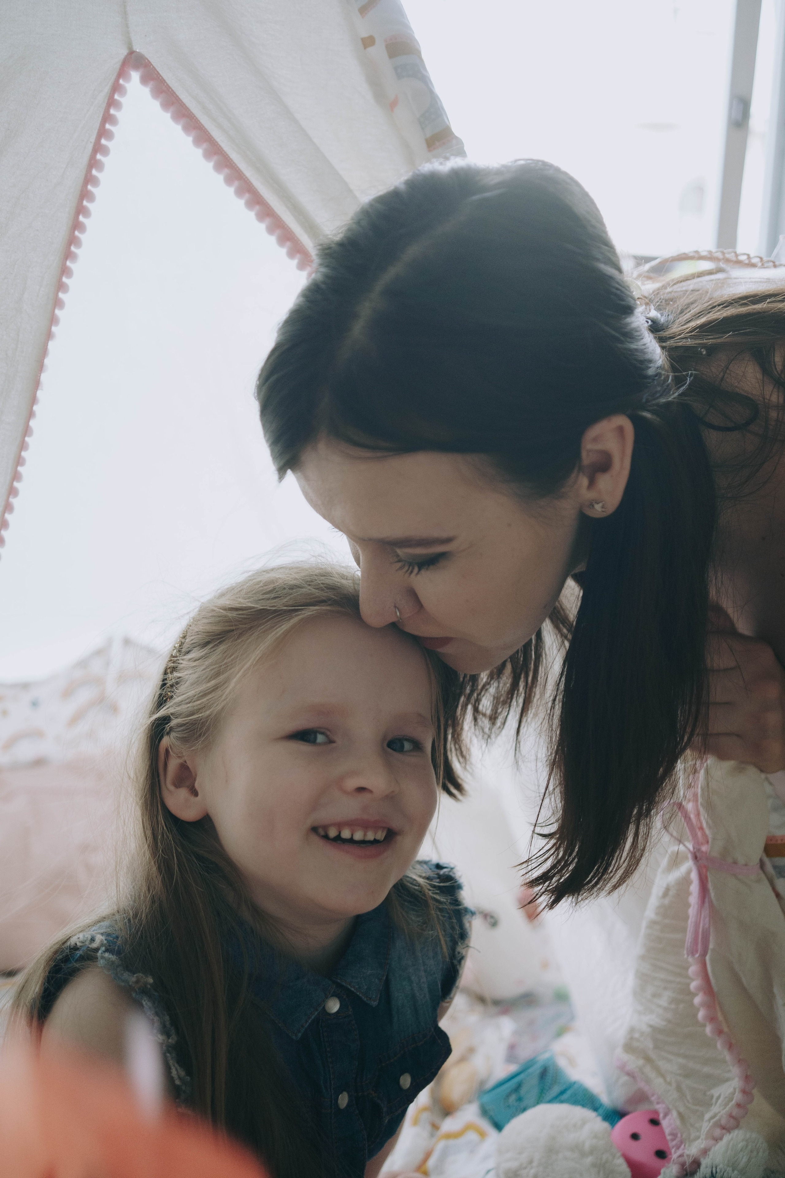 Family photo shoot. Buenos Aires. Photographer @elmirkami in the city of Buenos Aires