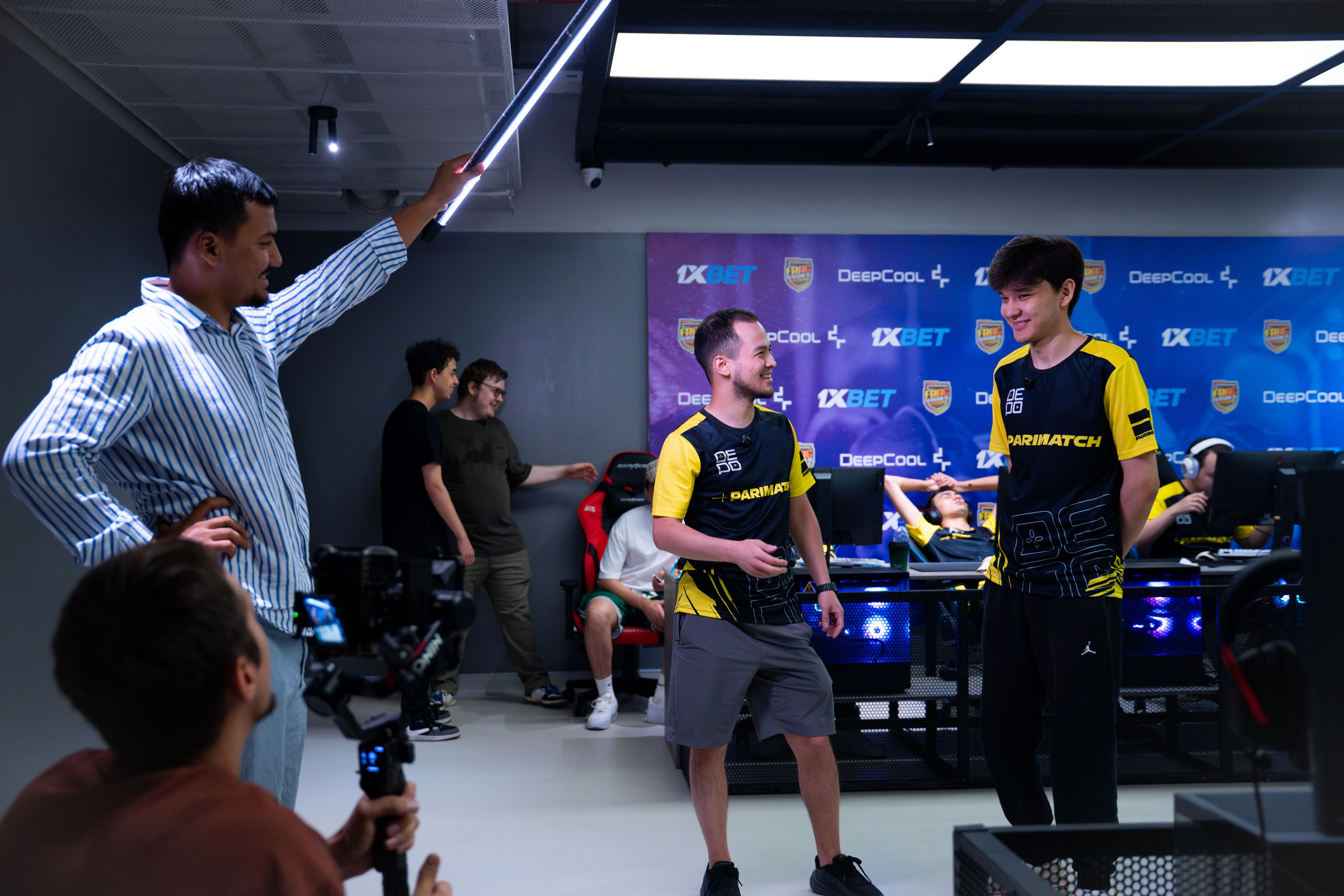 LanDaLan & FRAG & GLuck Yungstar & UCA