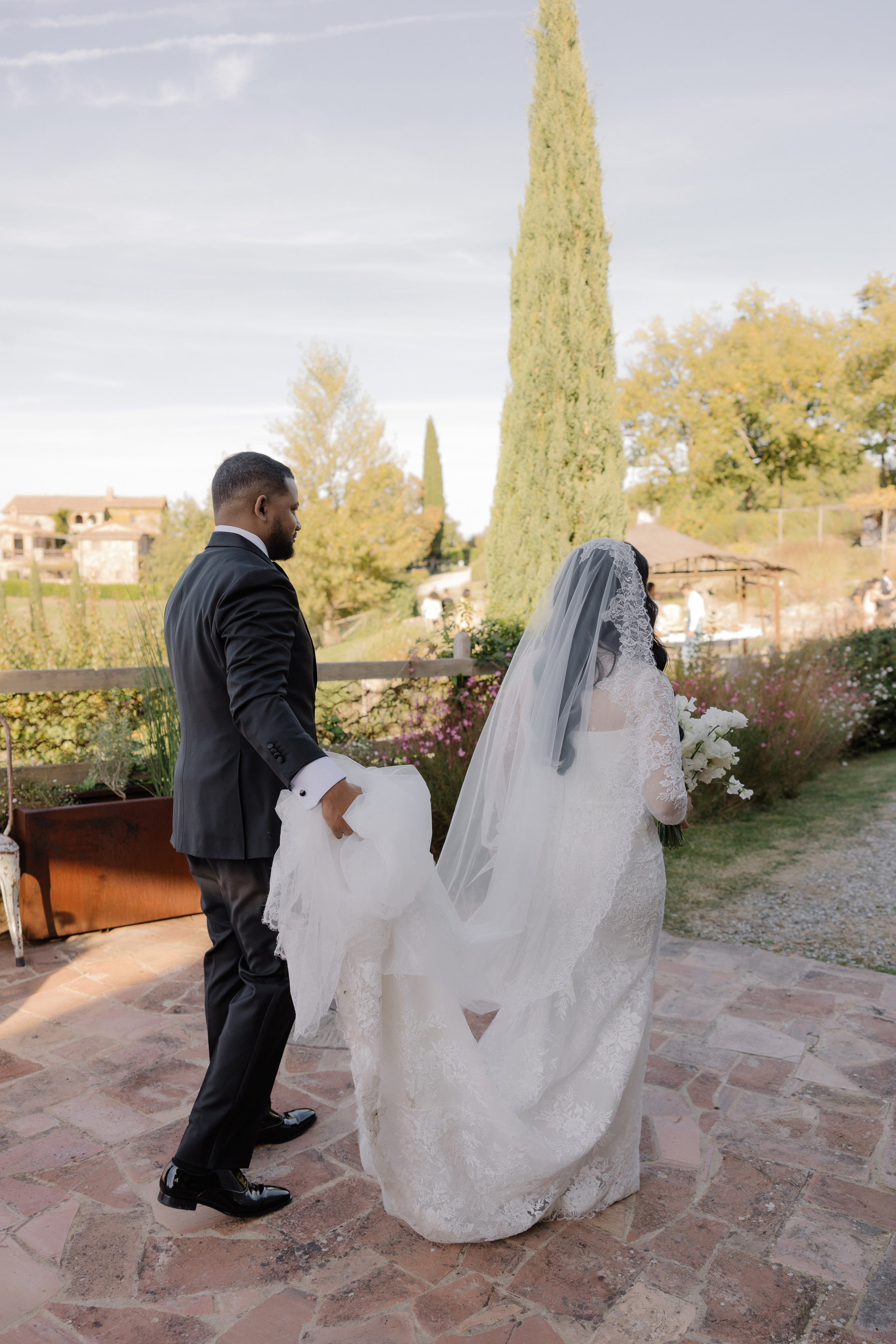 Mitcell&Melanie digital. Wedding photographer Italy