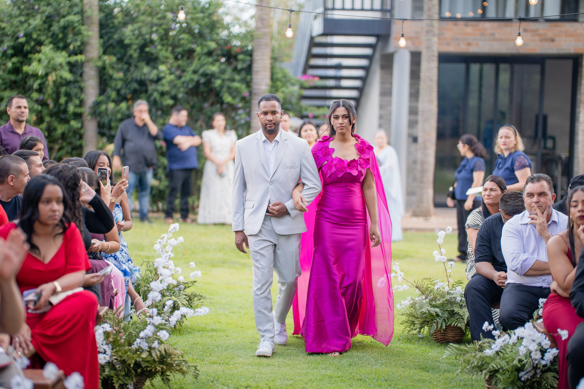 Larissa & Vinicius — Espaço Faveral / Aararaquara. Robson Colaço