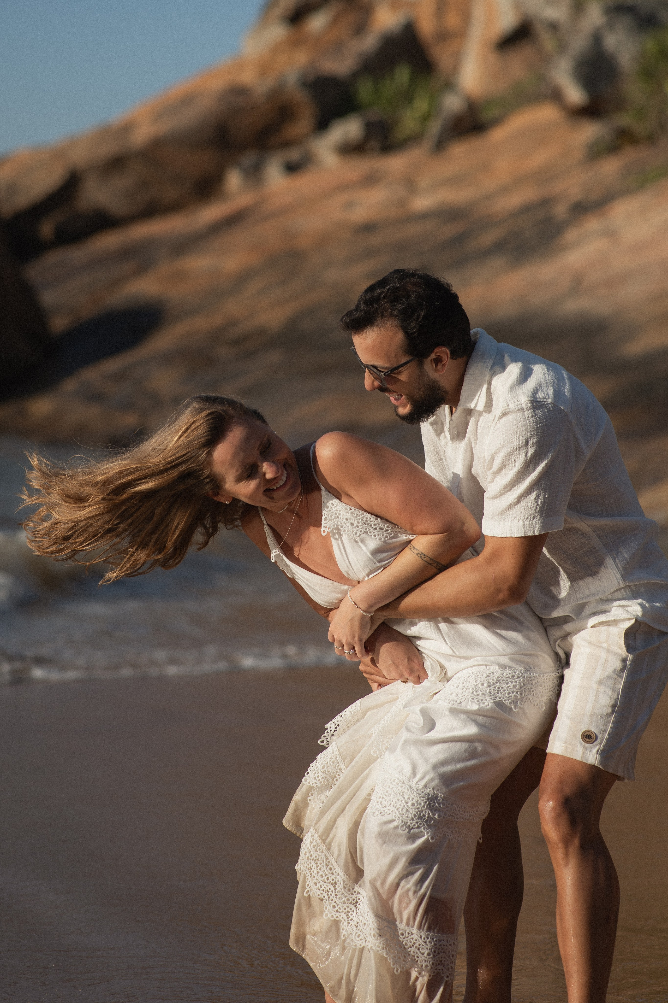 Isabella & Rodrigo | Vila Velha — ES. Lembrar não é só ver. É sentir de novo