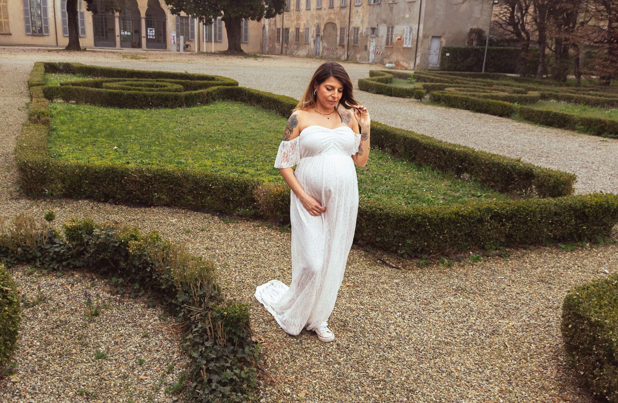 Maternity photosessions Milano and lake Como Bellagio. Wedding and elopement photographer Italy Tuscany Como Milan Pavia Marija Galaka