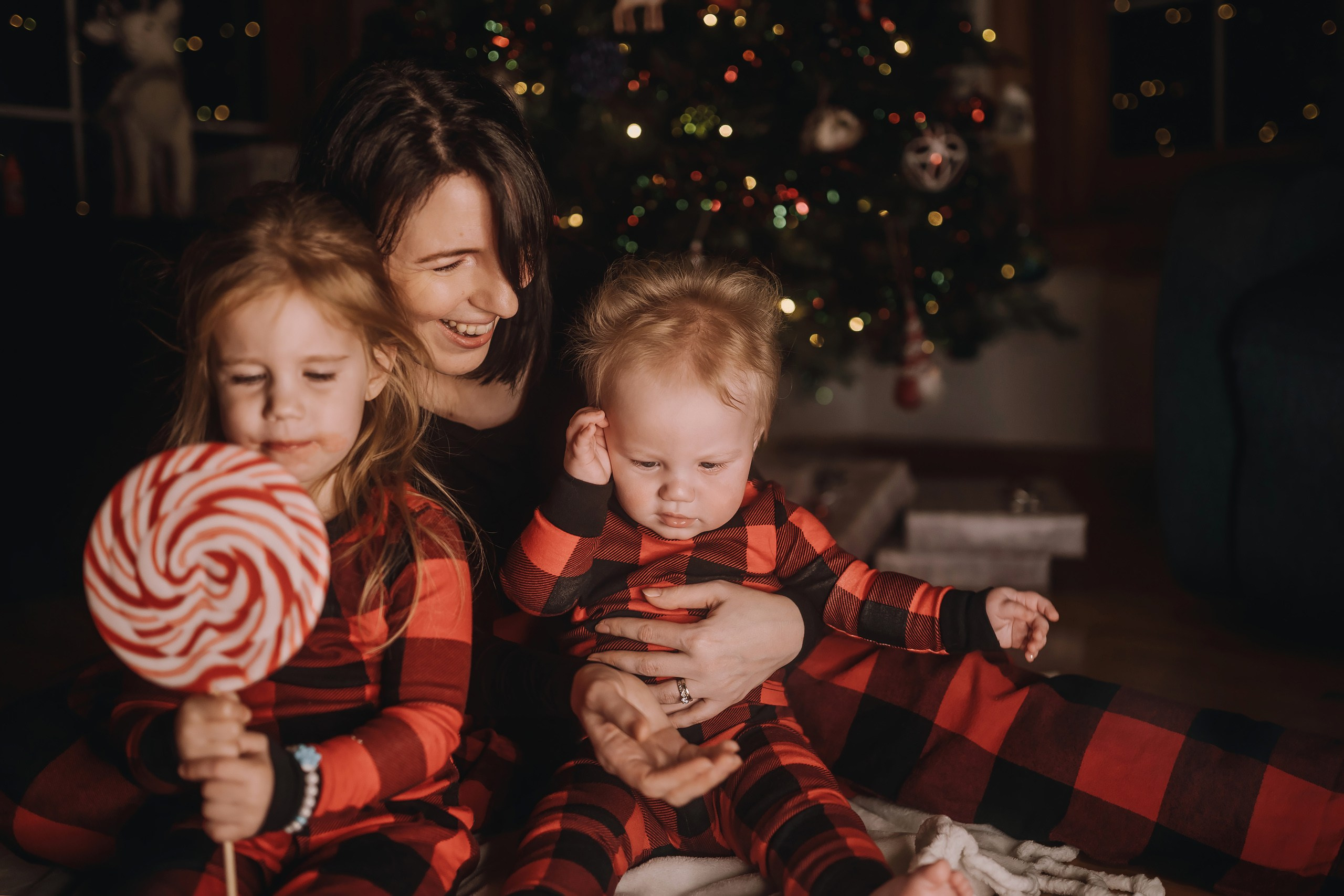 25.11.2023 Christmas Photoshoot 2. Wedding family event photographer in Chicago Nick Yushevich