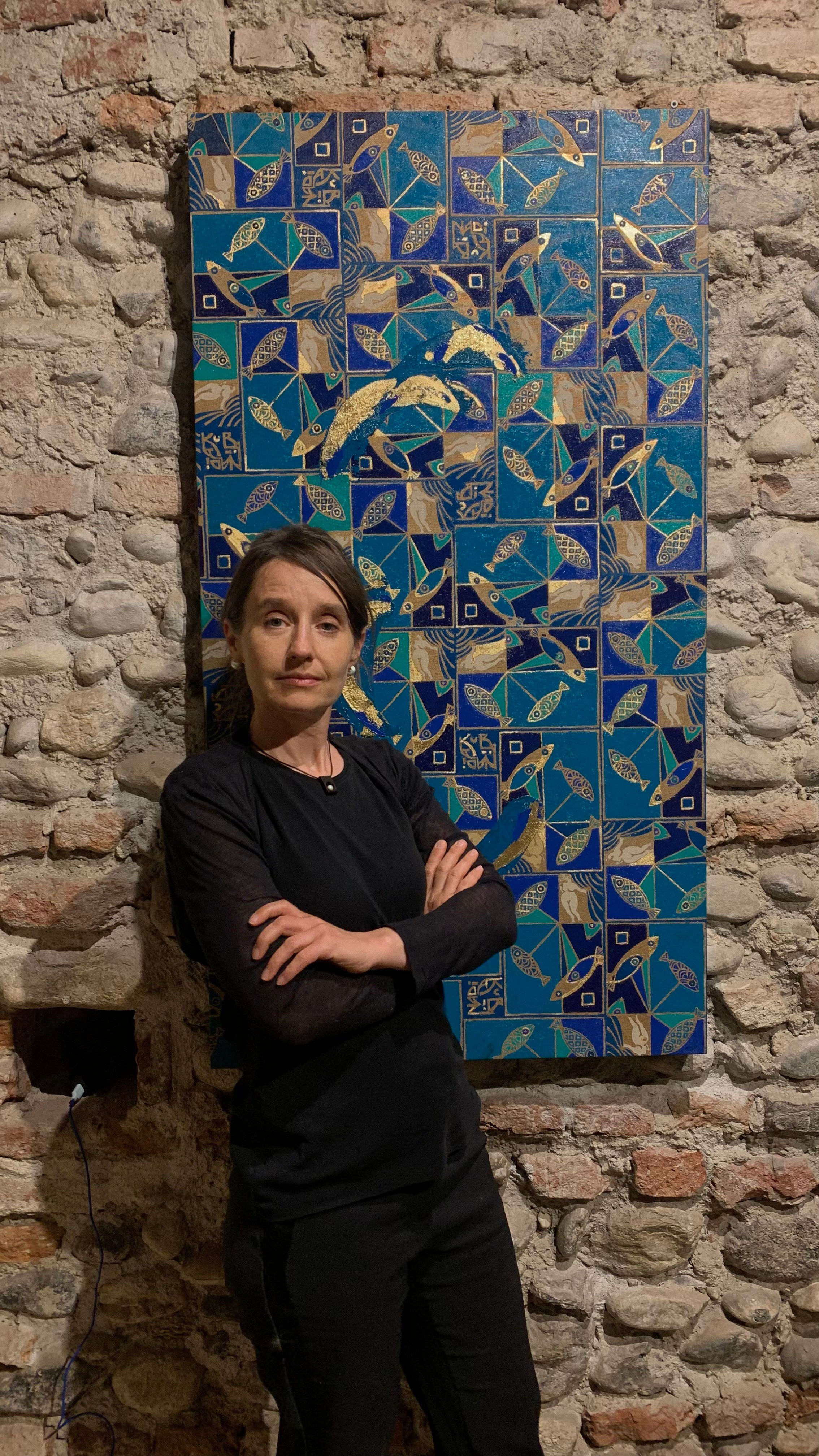 «Fish O ‘Clock» Tecnica mista, stampa su tela, ricamo su tela, olio su tela 70×130 cm. Nadia Kuprina. Artist