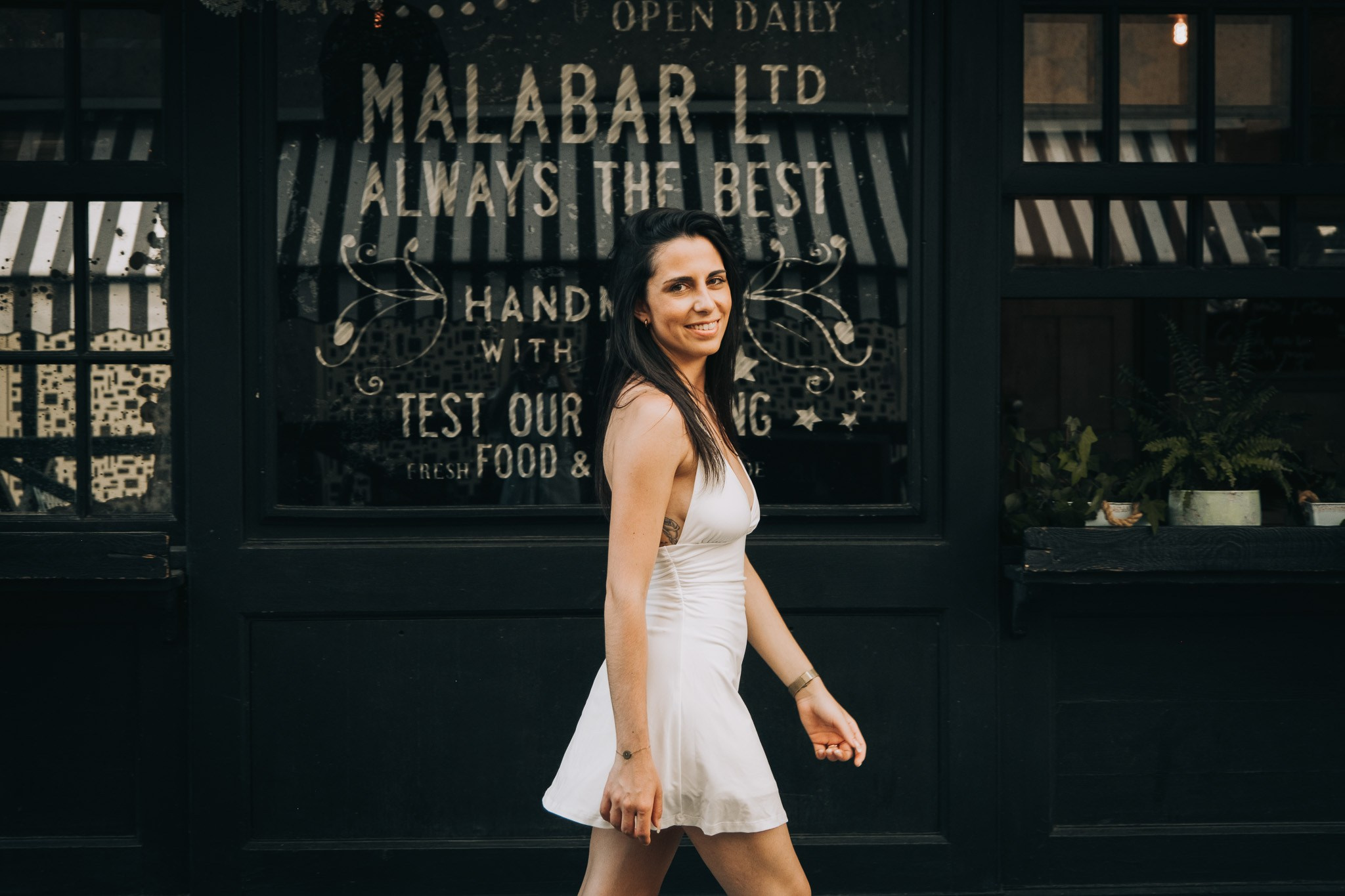 Clara’s photowalk in Paris. Photographer in Paris Marina Chaput