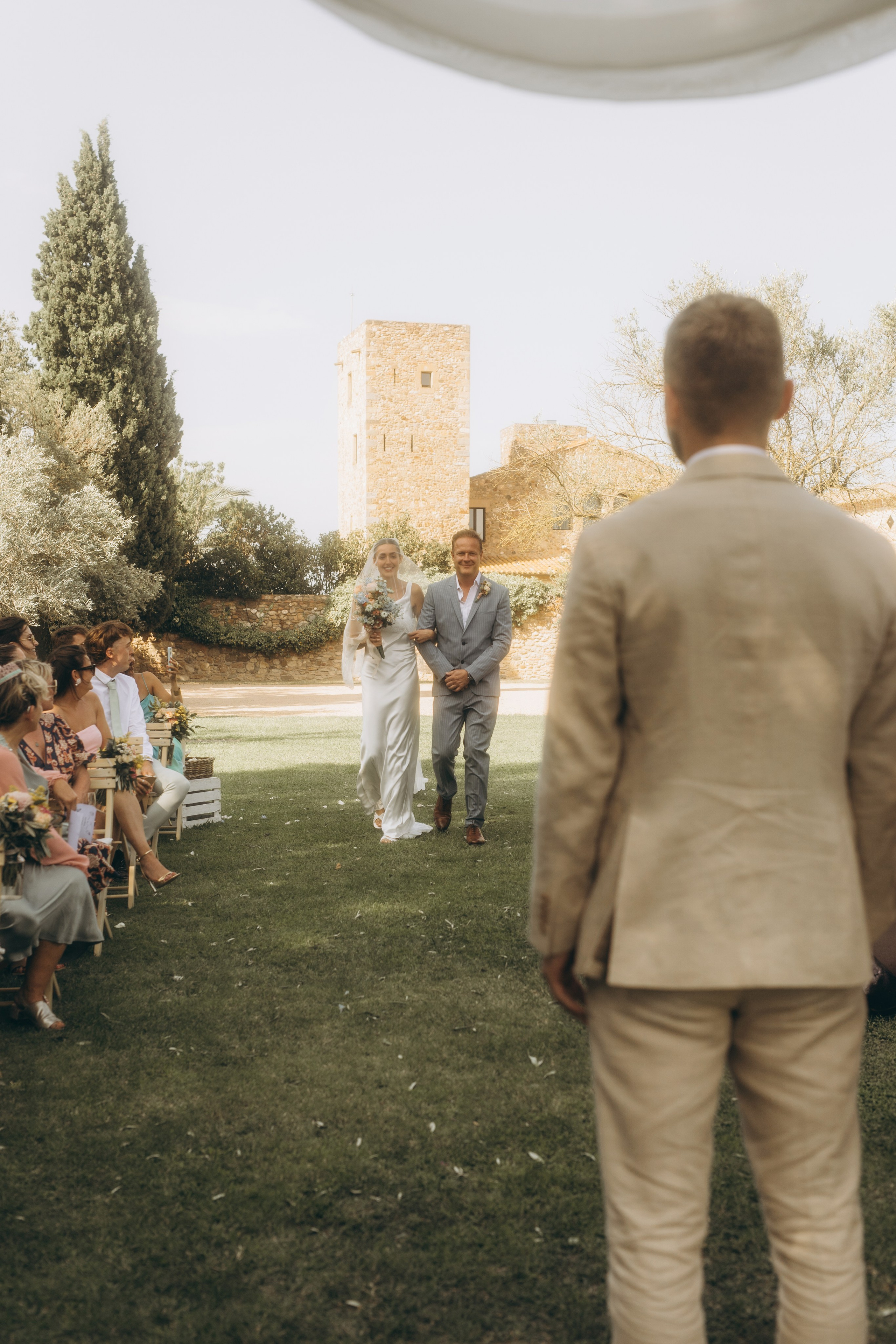 Lauren & Jamie. Hotel Castell d’Emporda. Paola fotógrafo / videografo de bodas en Barcelona