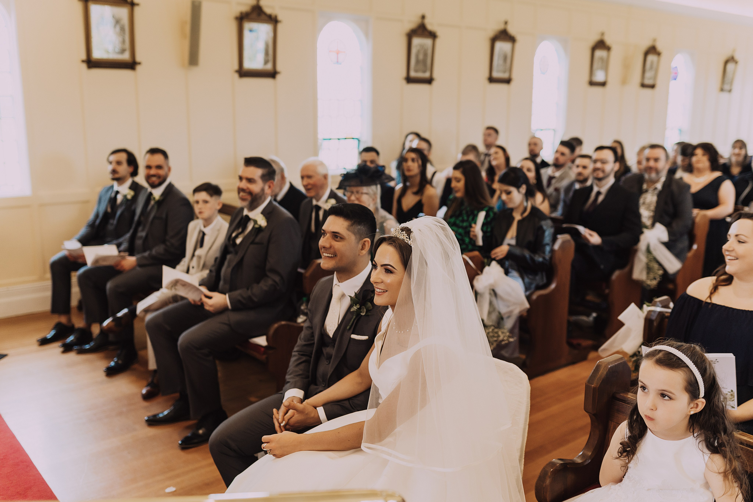 Megan & Oneias. Main