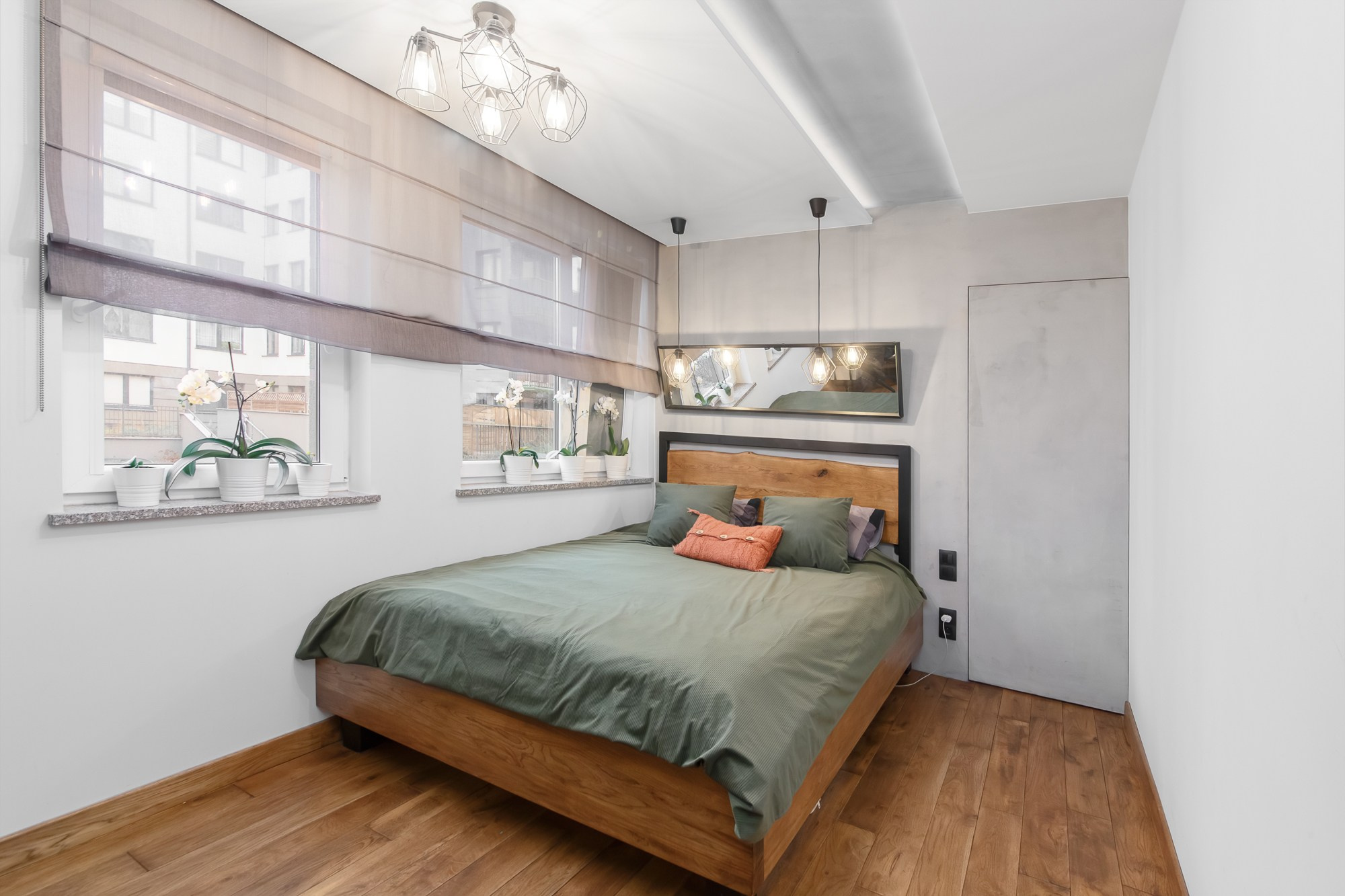 Fotografia nieruchomości, wnętrz, mieszkań, restauracji, biur i apartamentów. Wedding and portrait photographer in Poland Vitali Frozen