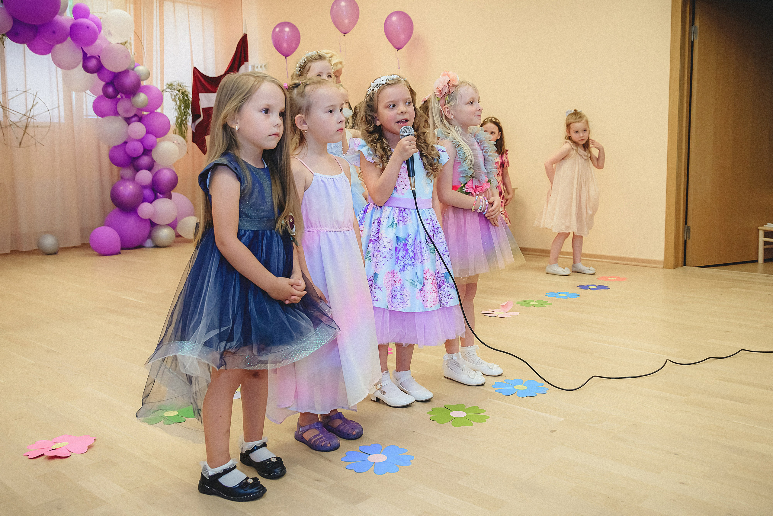 Bērnudārza «Laimiņa» Izlaidums. Photographer in Riga. Family, private and commercial photogrpahy