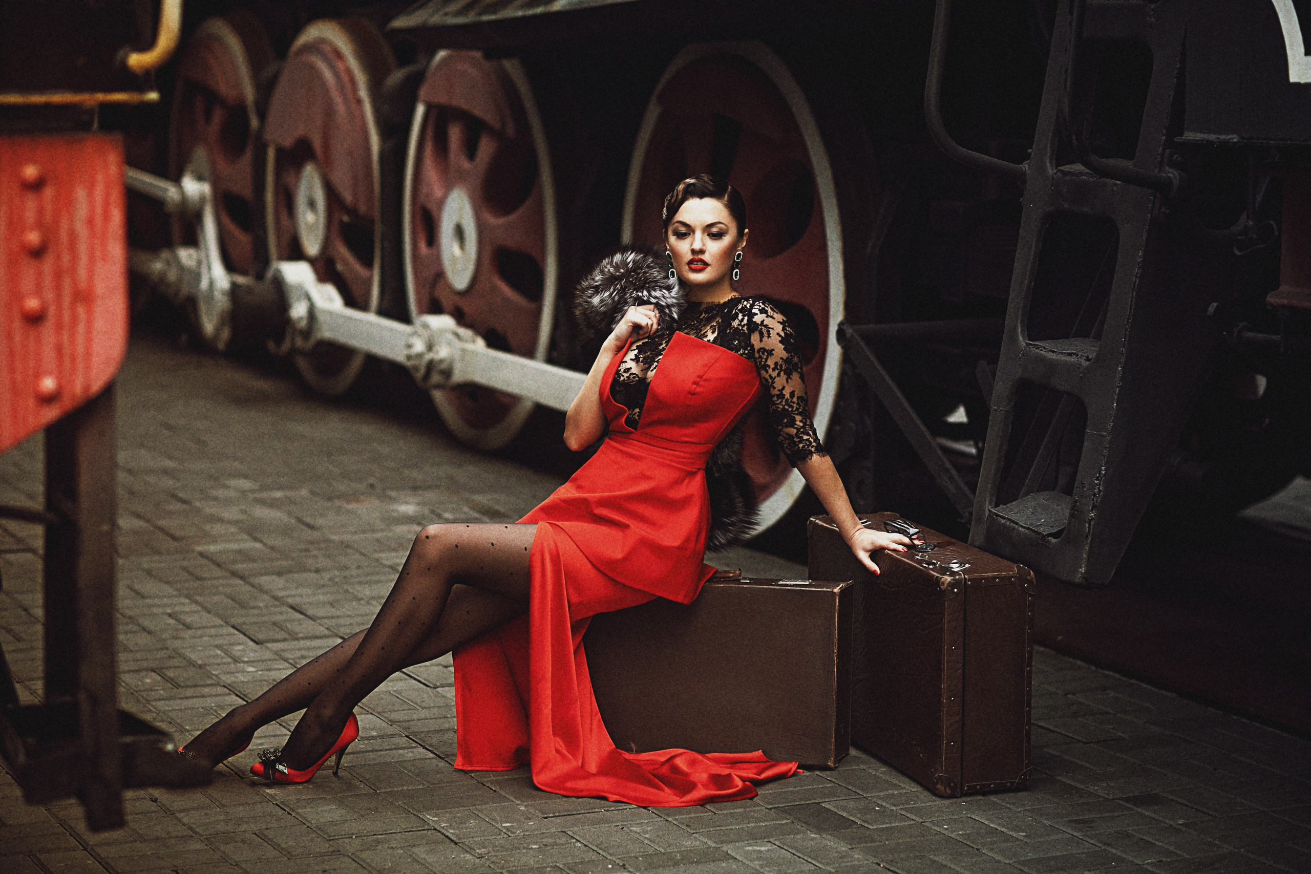 Стилизованная съемка с ретро поездами. Фотограф в Каппадокии / Julia Ganch