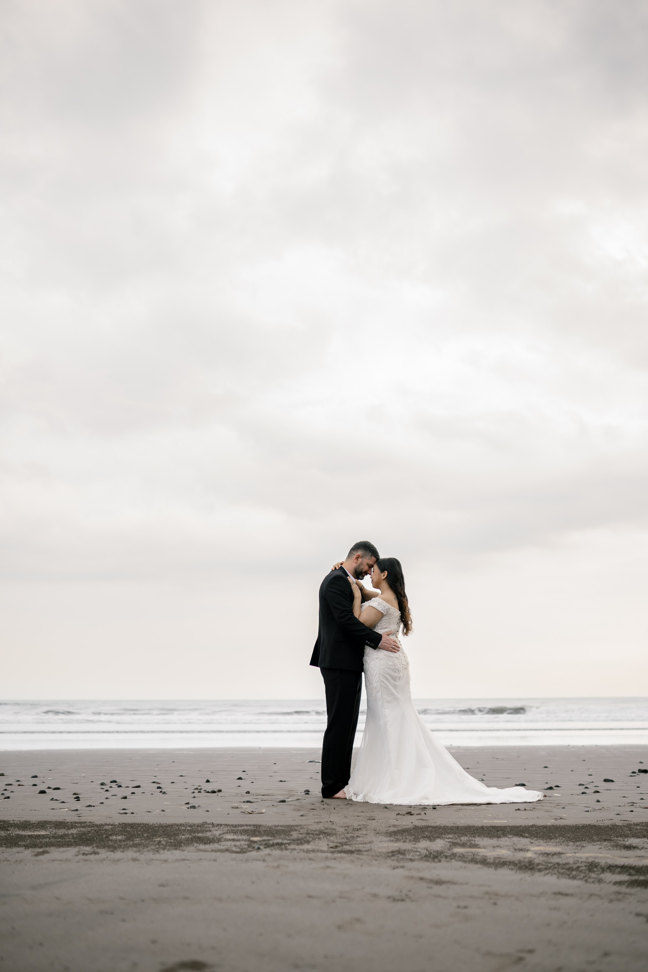 Honeymoon Photoshoot in Bali. Female Photographer in Bali