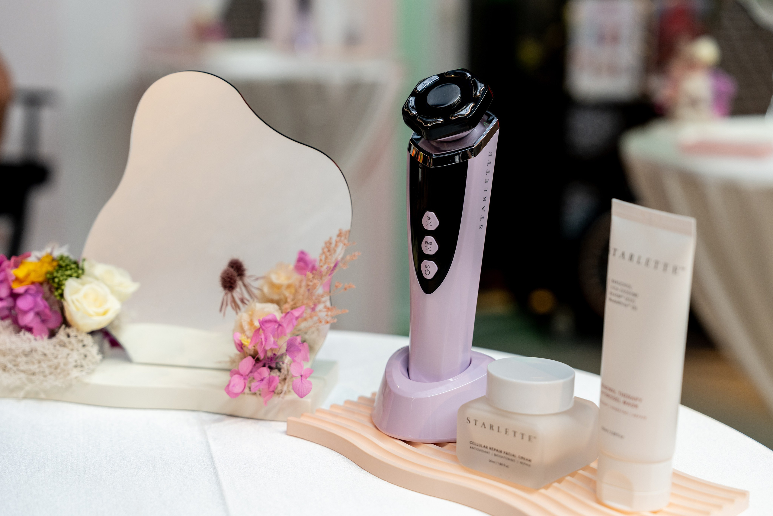 STARLETTE. PHOTOGRAPHER IN HONG KONG (WEDDING, FASHION, FAMILY, EVENTS)