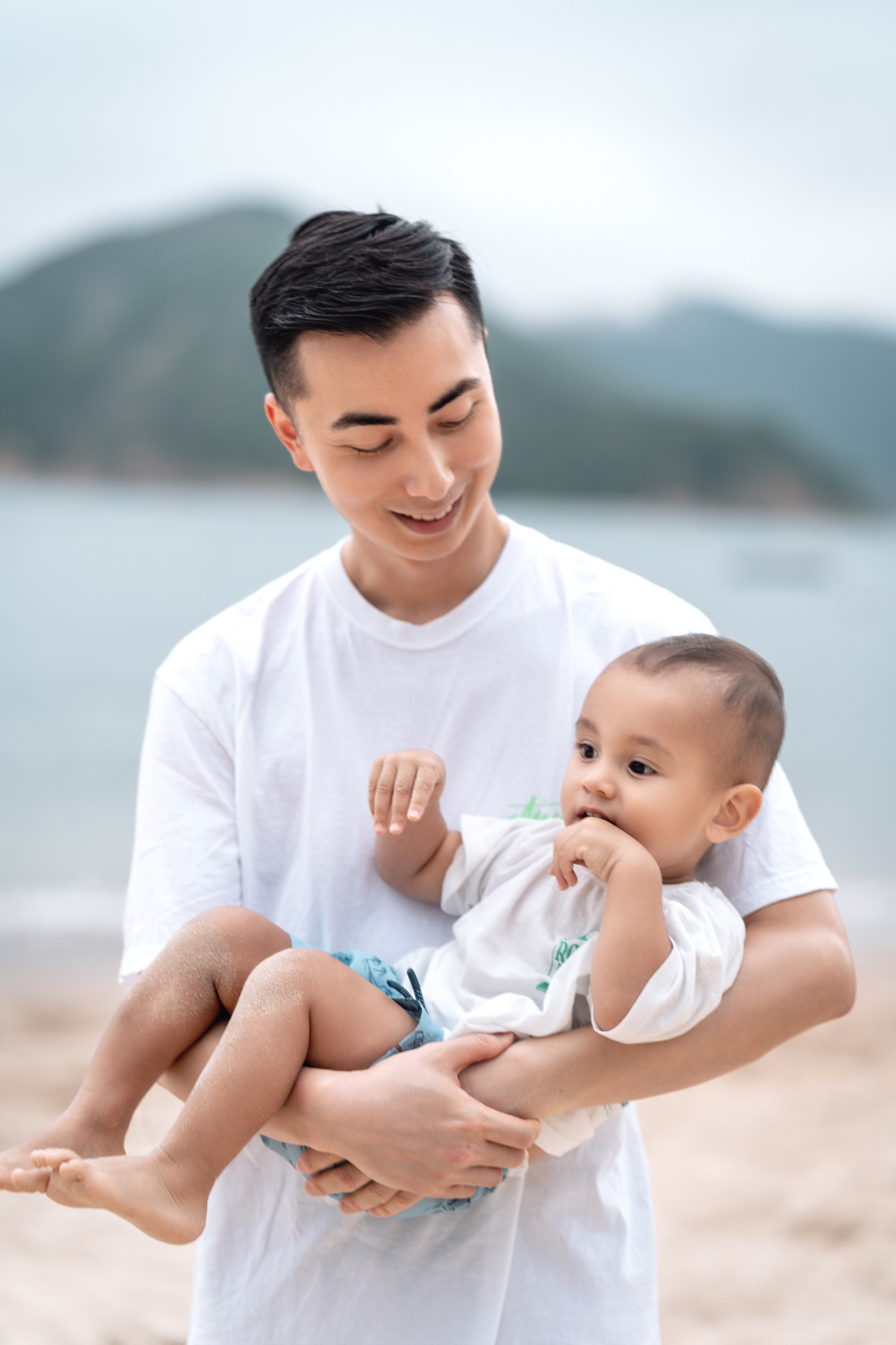 OLGA & DEREK | REPULSE BAY BEACH. PHOTOGRAPHER IN HONG KONG (WEDDING, FASHION, FAMILY, EVENTS)
