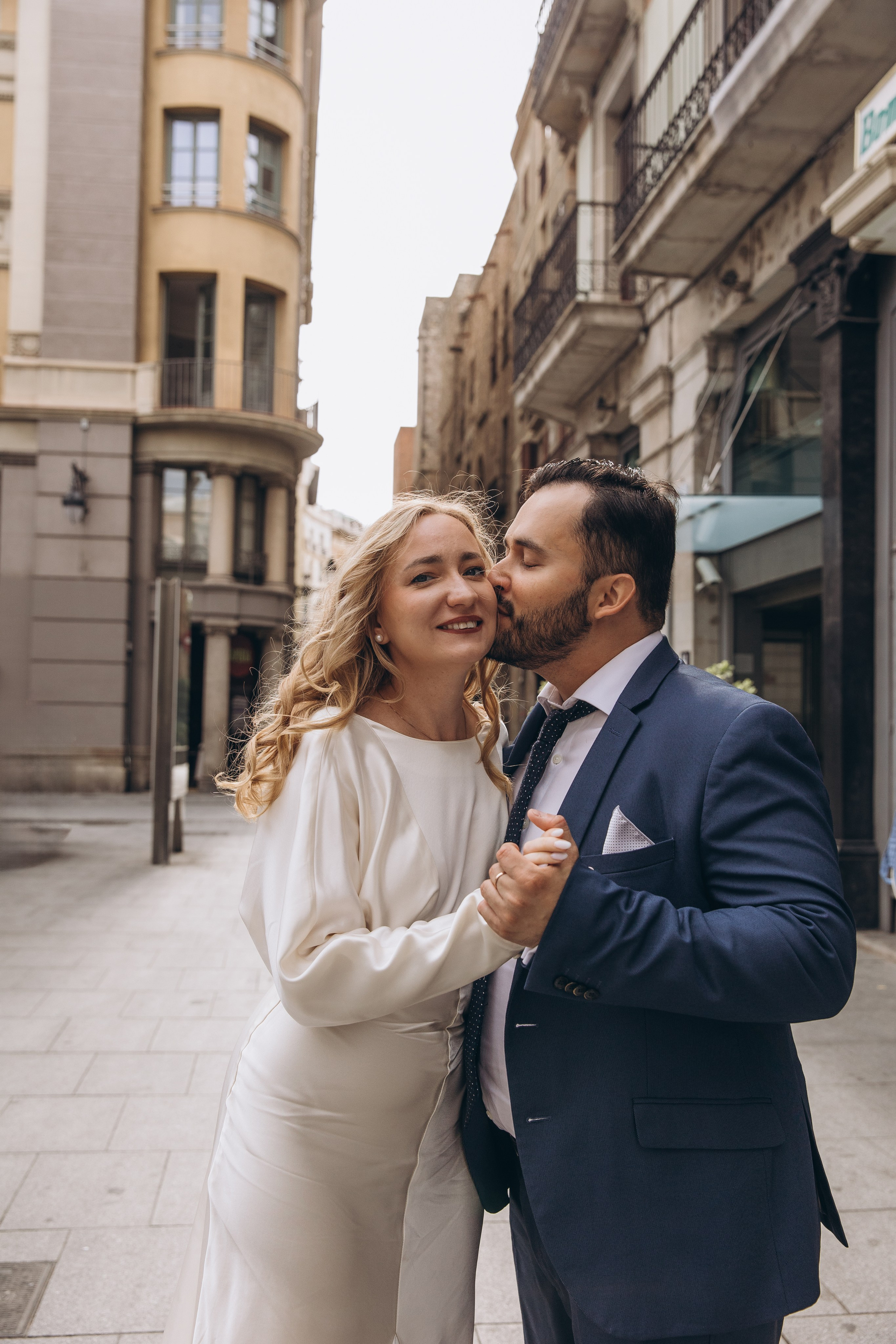 Wedding in Barcelona | Elegant Destination Wedding Photography & Videography. Wedding Stories — Professional Wedding Photography & Videography in Germany, Italy, Spain & all across Europe
