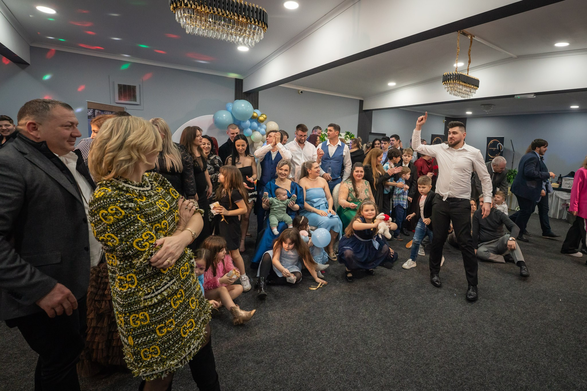 Poze Restaurant. Main