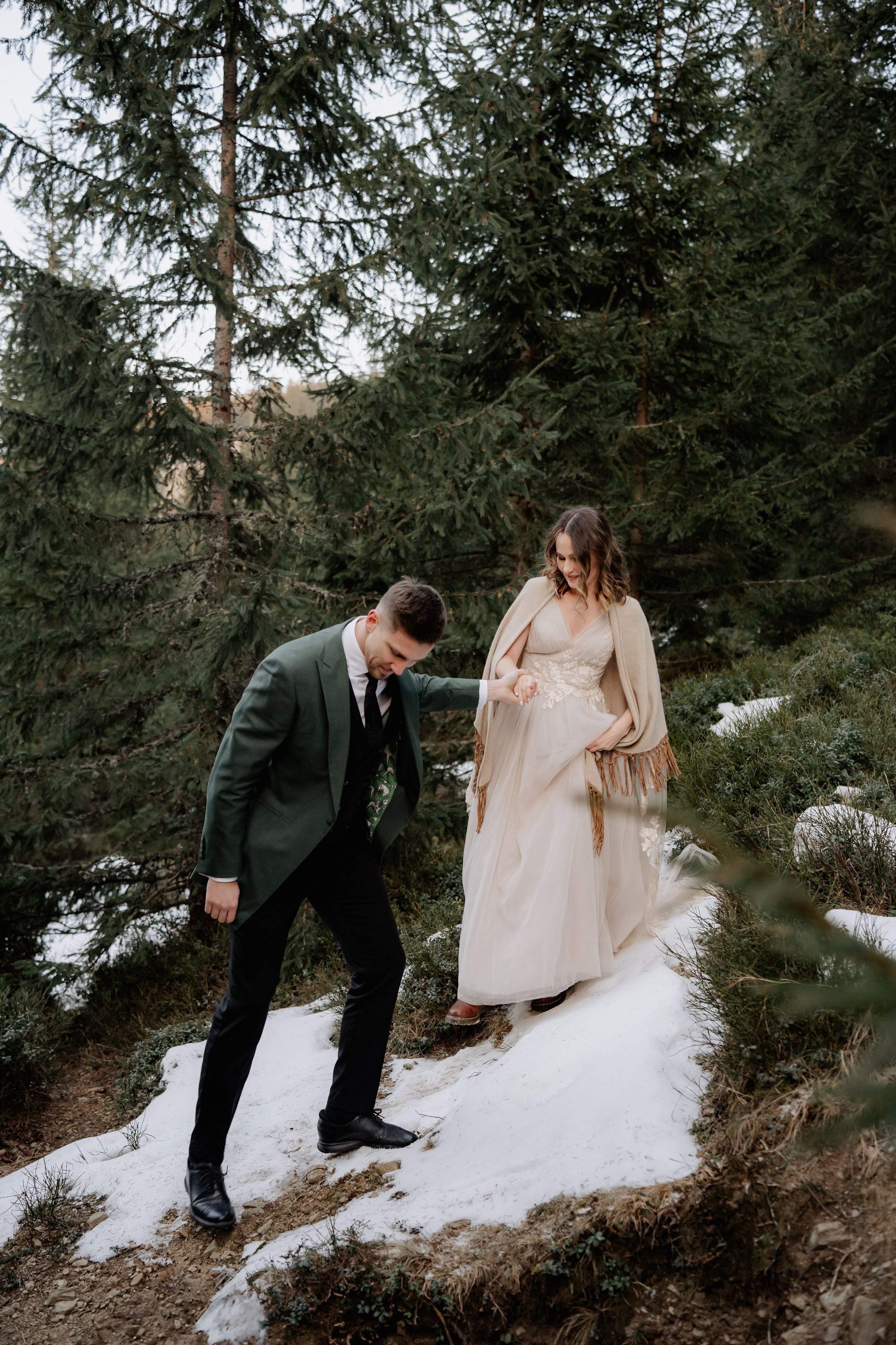Stefania + Alex | Mountain Elopement Wedding. Proud Vision Weddings | Wedding Photography & Film — Servicii profesionale Foto Video Nunta Iasi
