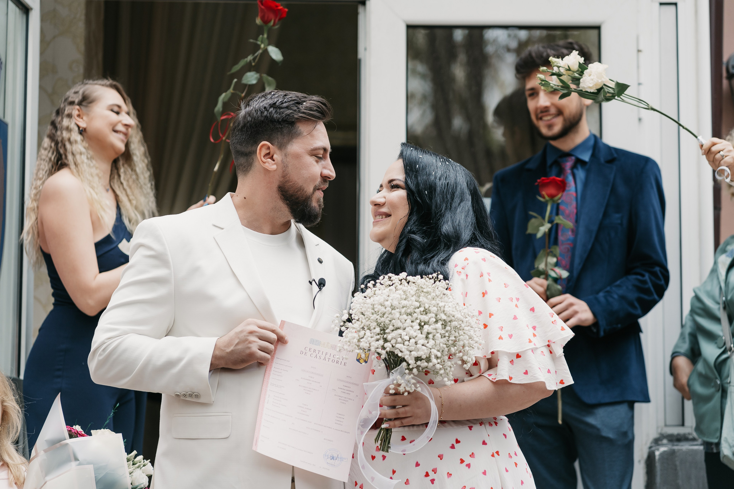 Cununie civilă. Dara Lens