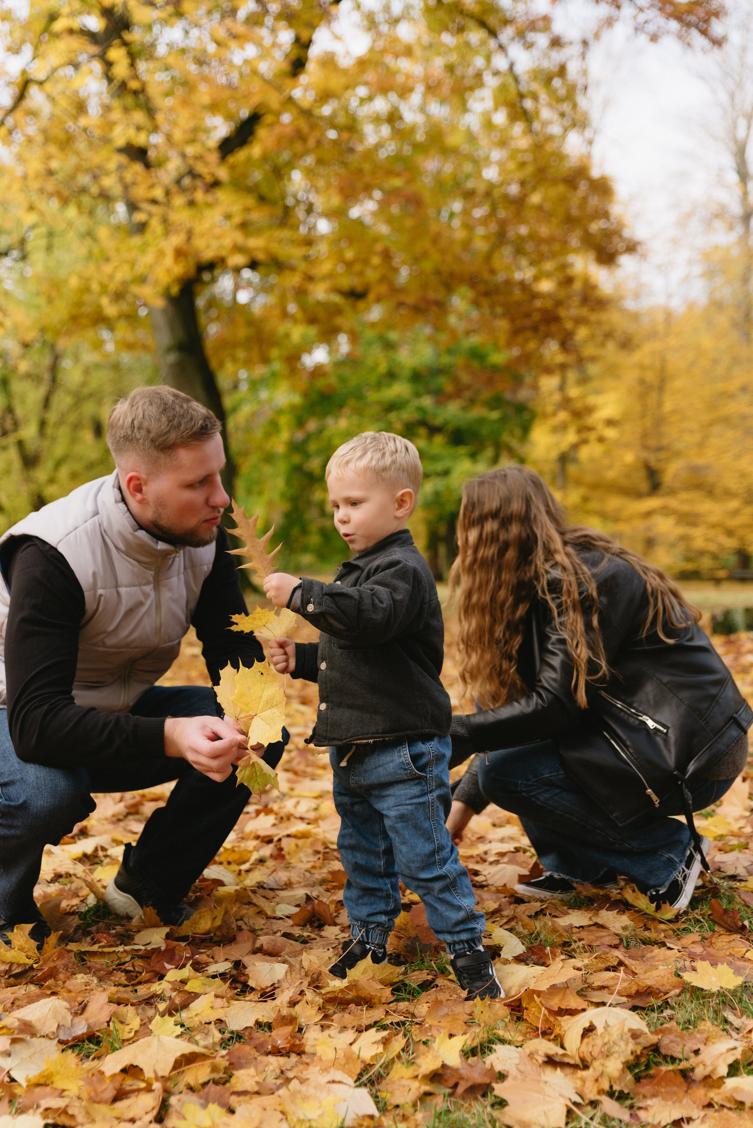 Sesja rodzinna Hanna, Vlad & Matvei. Eugene Save – Fotograf Ślubny i Rodzinny | Warszawa i Cała Polska