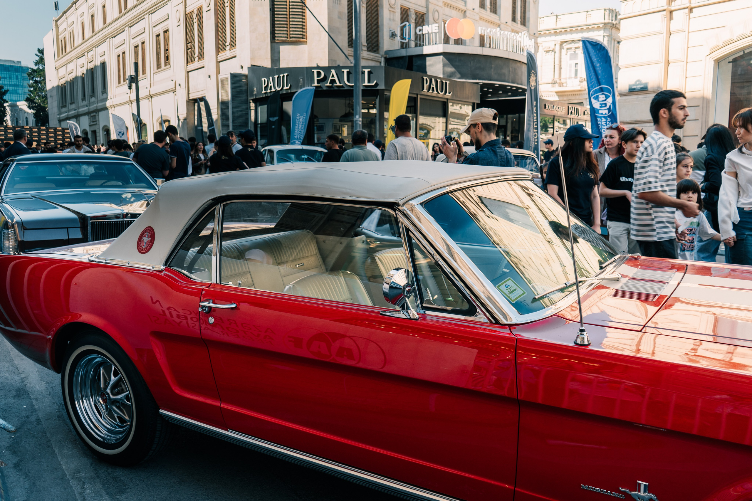 Retro avtomobil. Fotoqraf Vəli Məmmədov