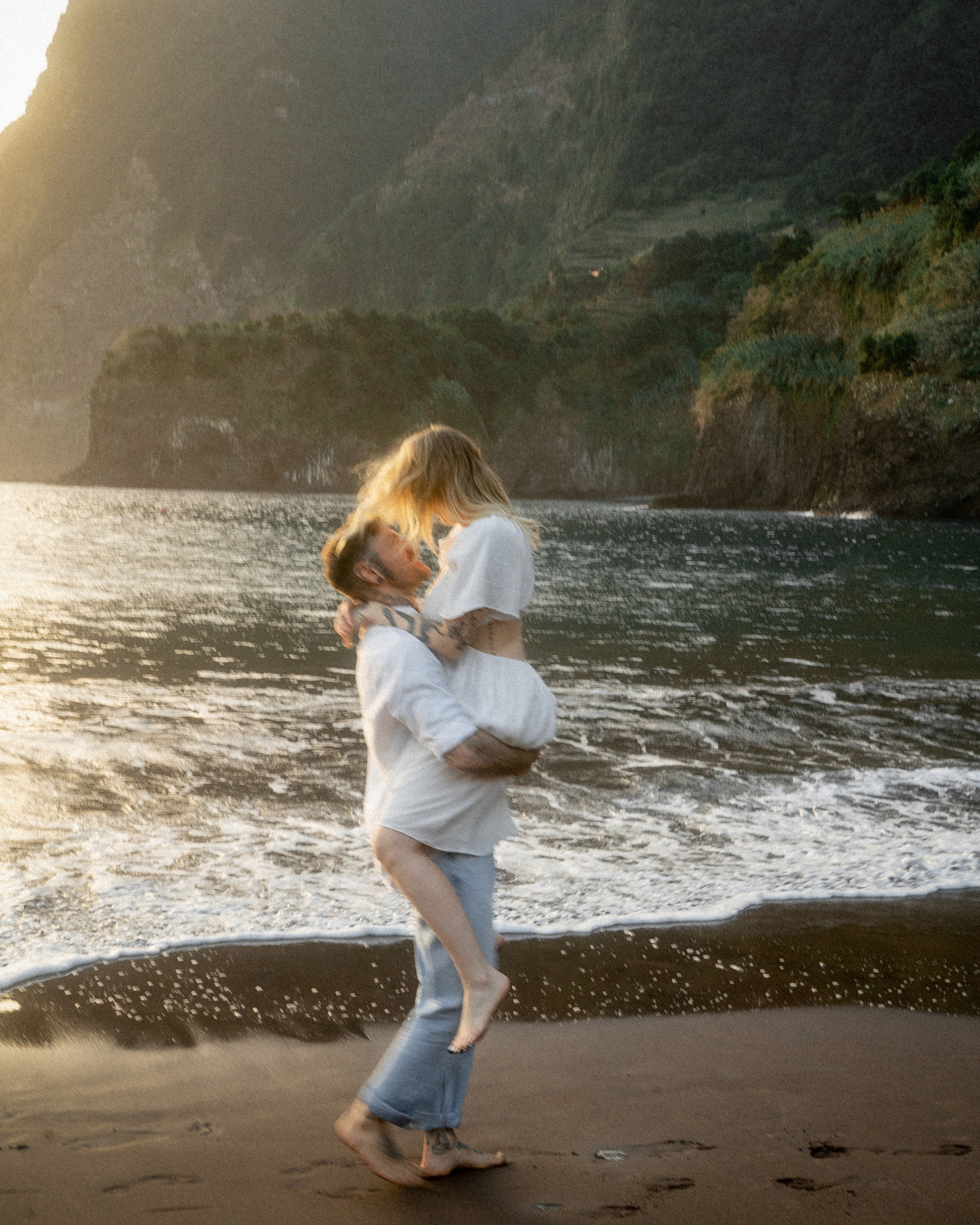 Proposal Photographer in Madeira | Stefan & Talia, Seixal Beach. Your photographer in Madeira