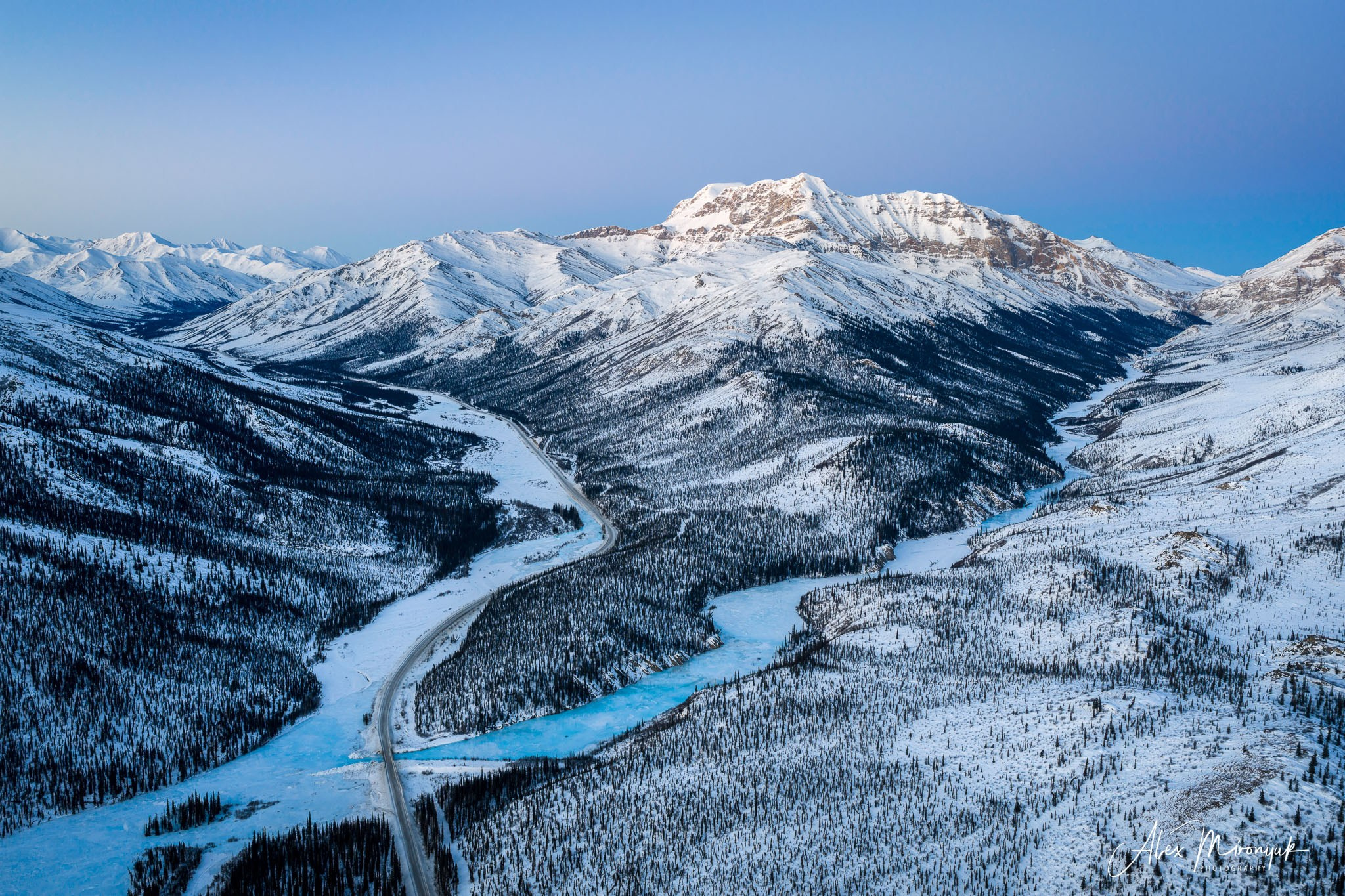 Chasing the Aurora Borealis. Pet, Senior, Landscape, portrait studio, photographer in Miami and Sou