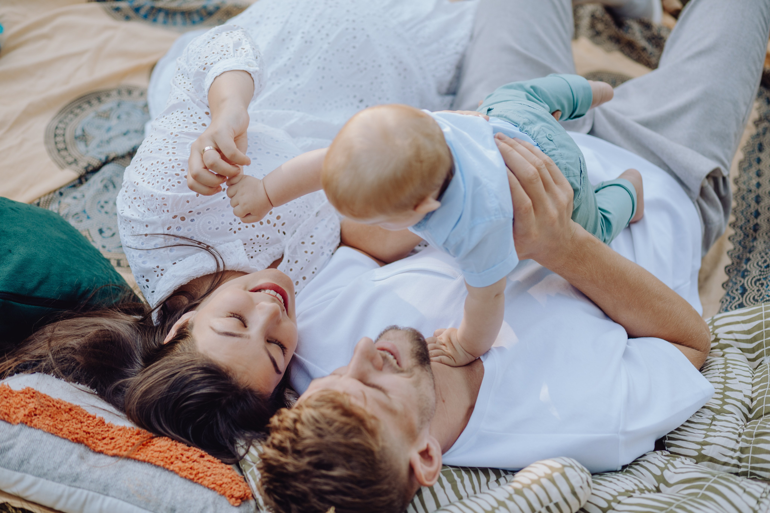 Beni & Adina. Wedding & couple photographer from Romania Rut Vetan