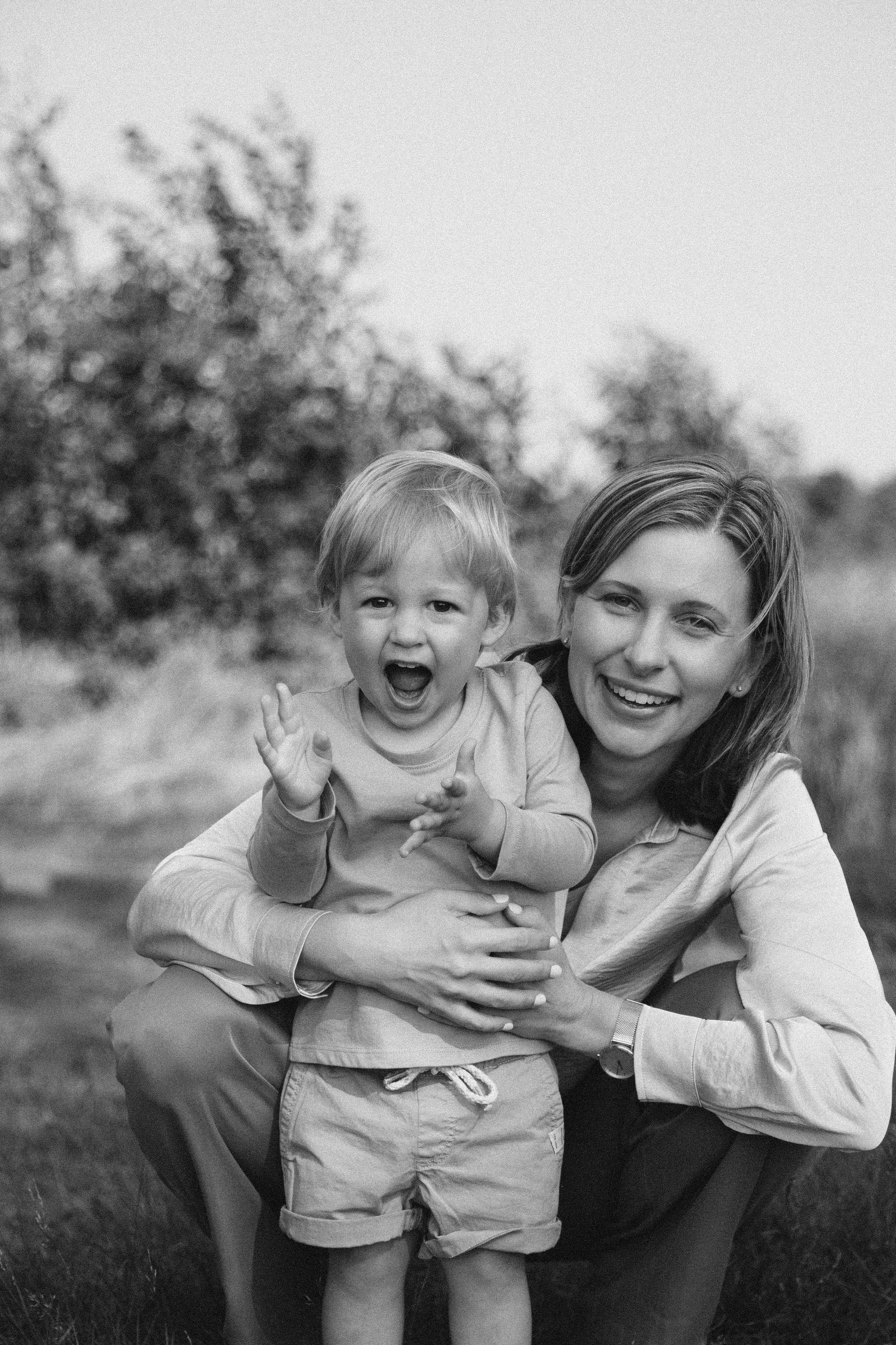 Семья из четырех, фотосессия в лесу. True self