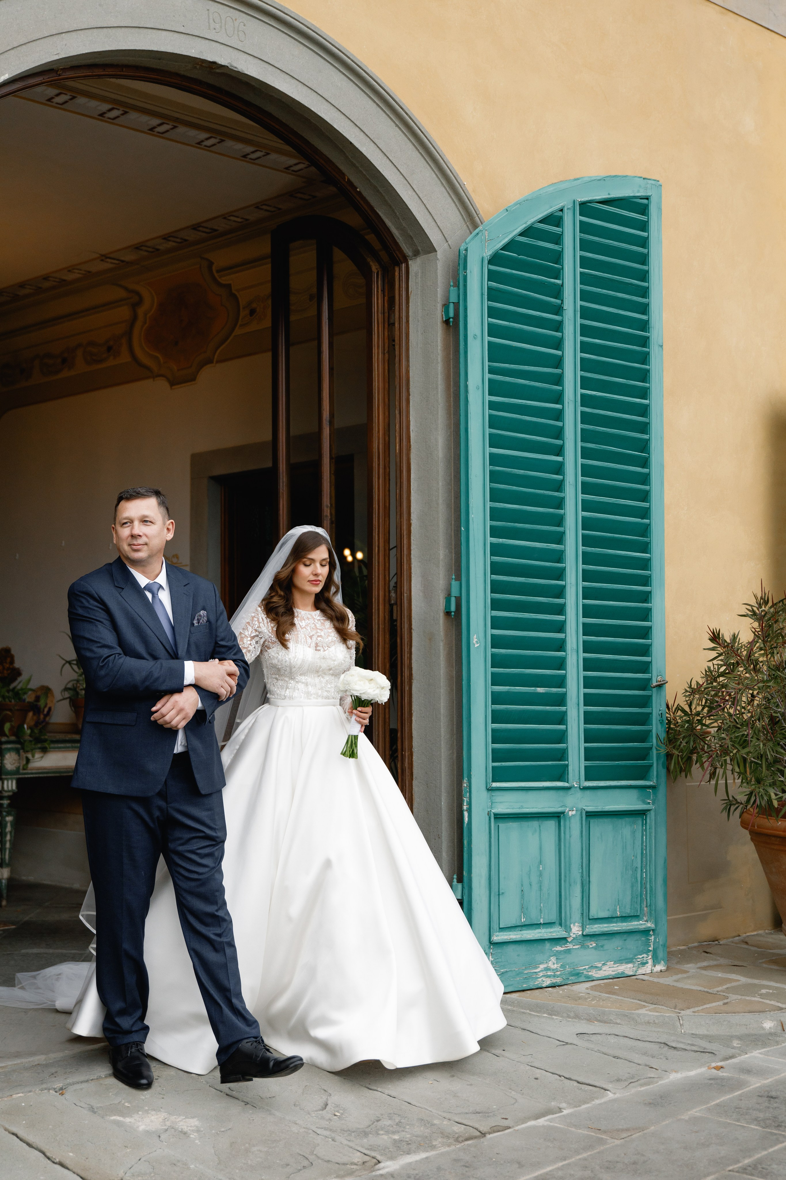 Destination wedding Photographer Italy Tuscany Rome Como Umbria. Wedding Photographer Rome Tuscany Como Sicily Puglia Amalfy Italy- Oksana Savenchuk