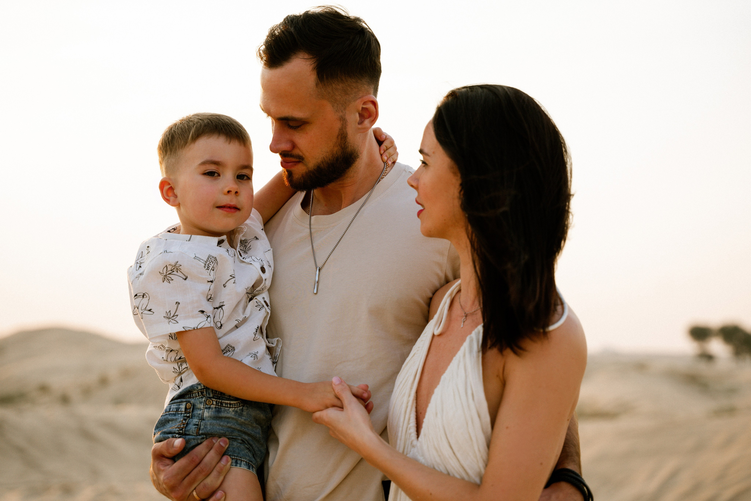 Desert play and fun. Angela Iakovleva — Family Photographer in Dubai