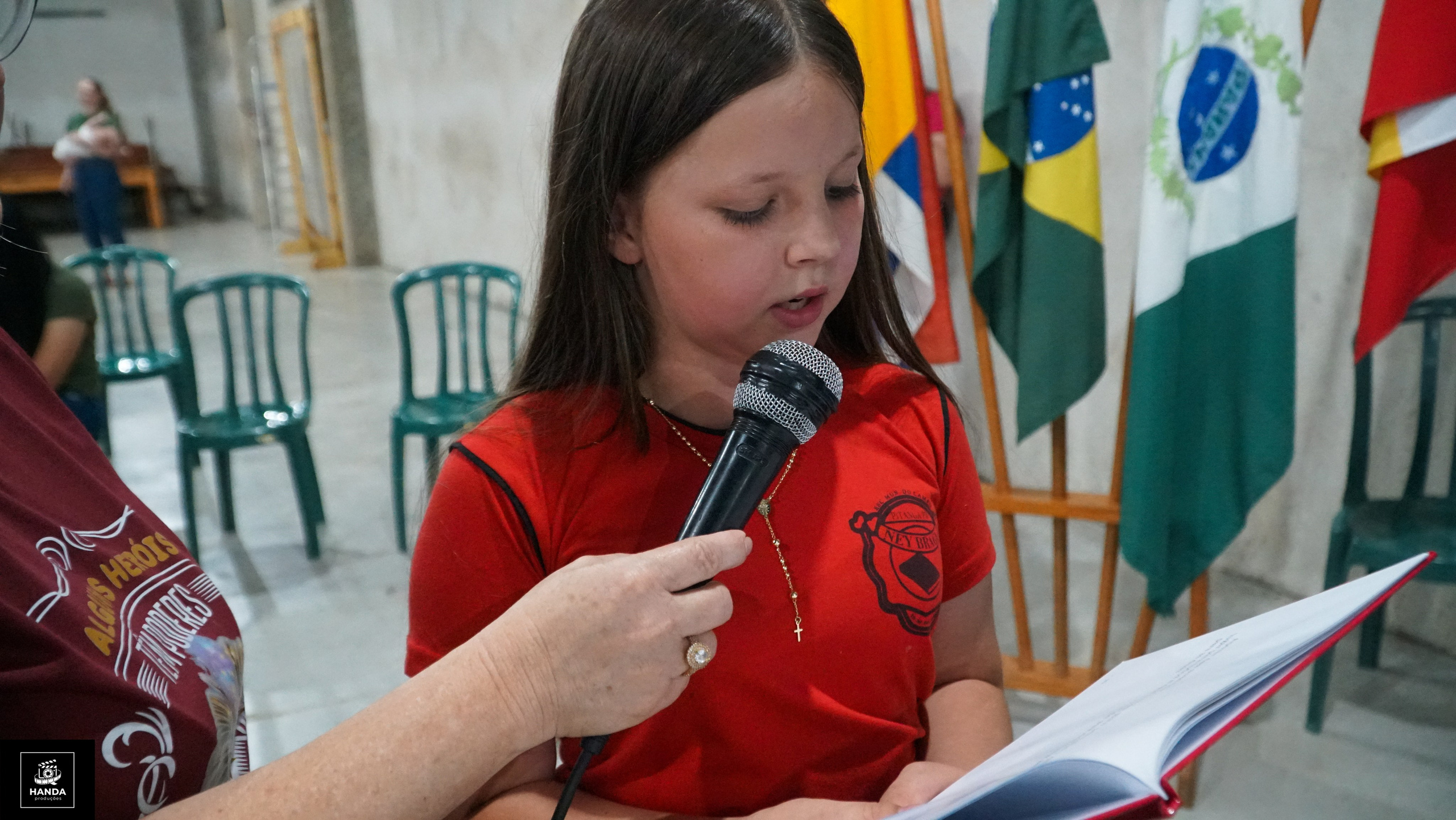 Noite autógrafos colégio Aurélio Buarque de Holanda. Handa Produções