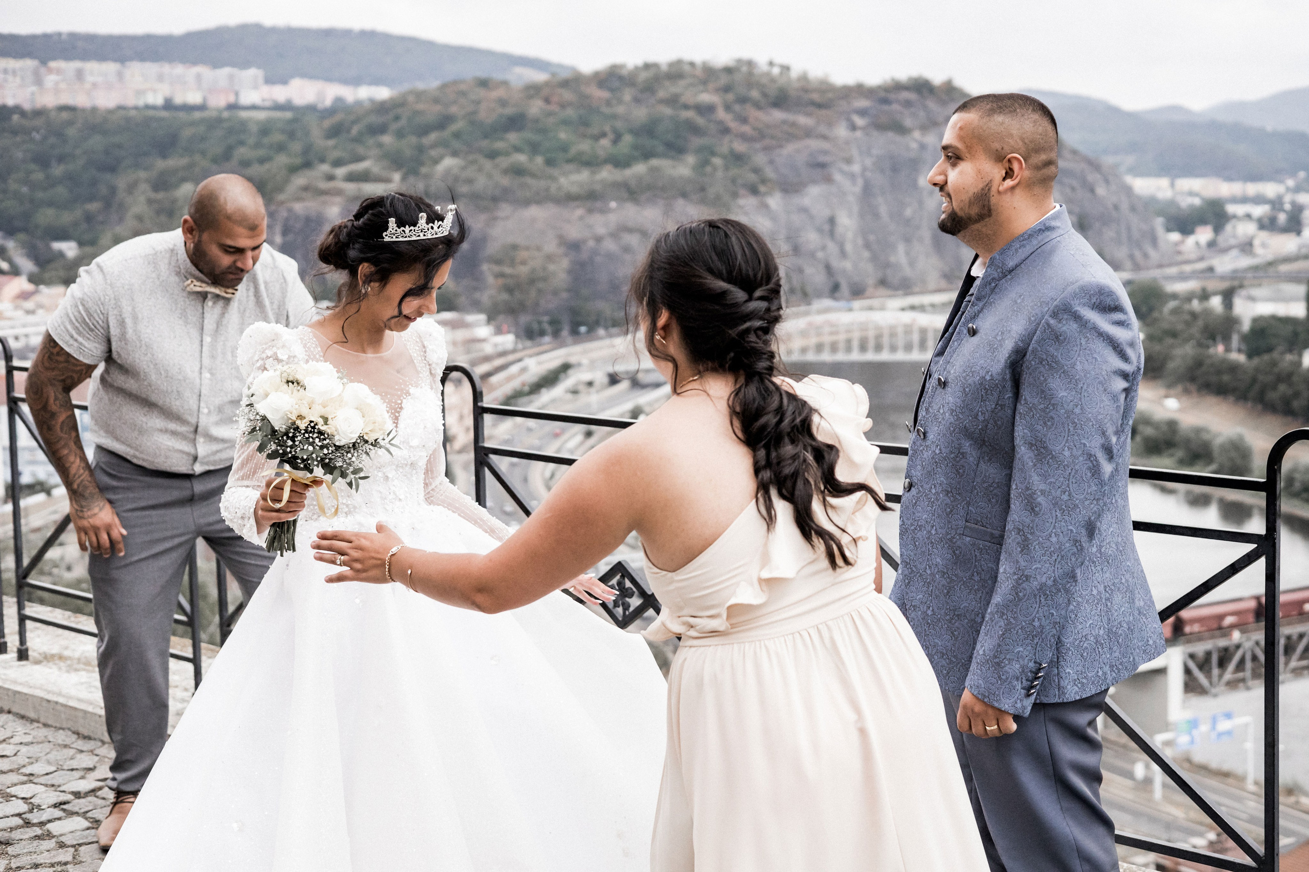 Barbora & David. Svatební fotograf a kameraman v Česku a po celé Evropě — Teplice, Ústí nad Labem, Praha, Drážďany