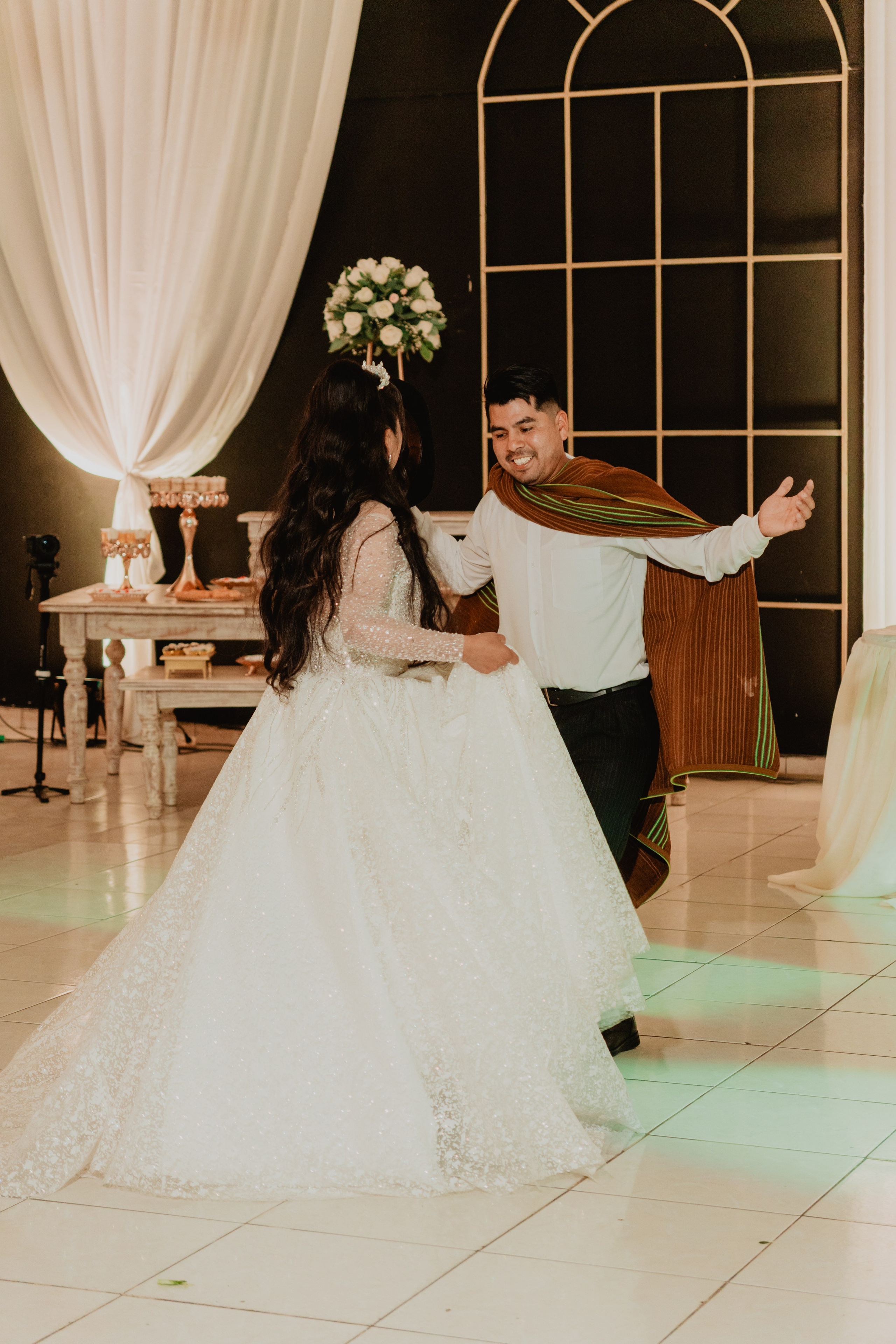 FERNANDO + MARIBEL | BODA RELIGIOSA. Studio KVTA | Fotografía y Video de Bodas en Arequipa
