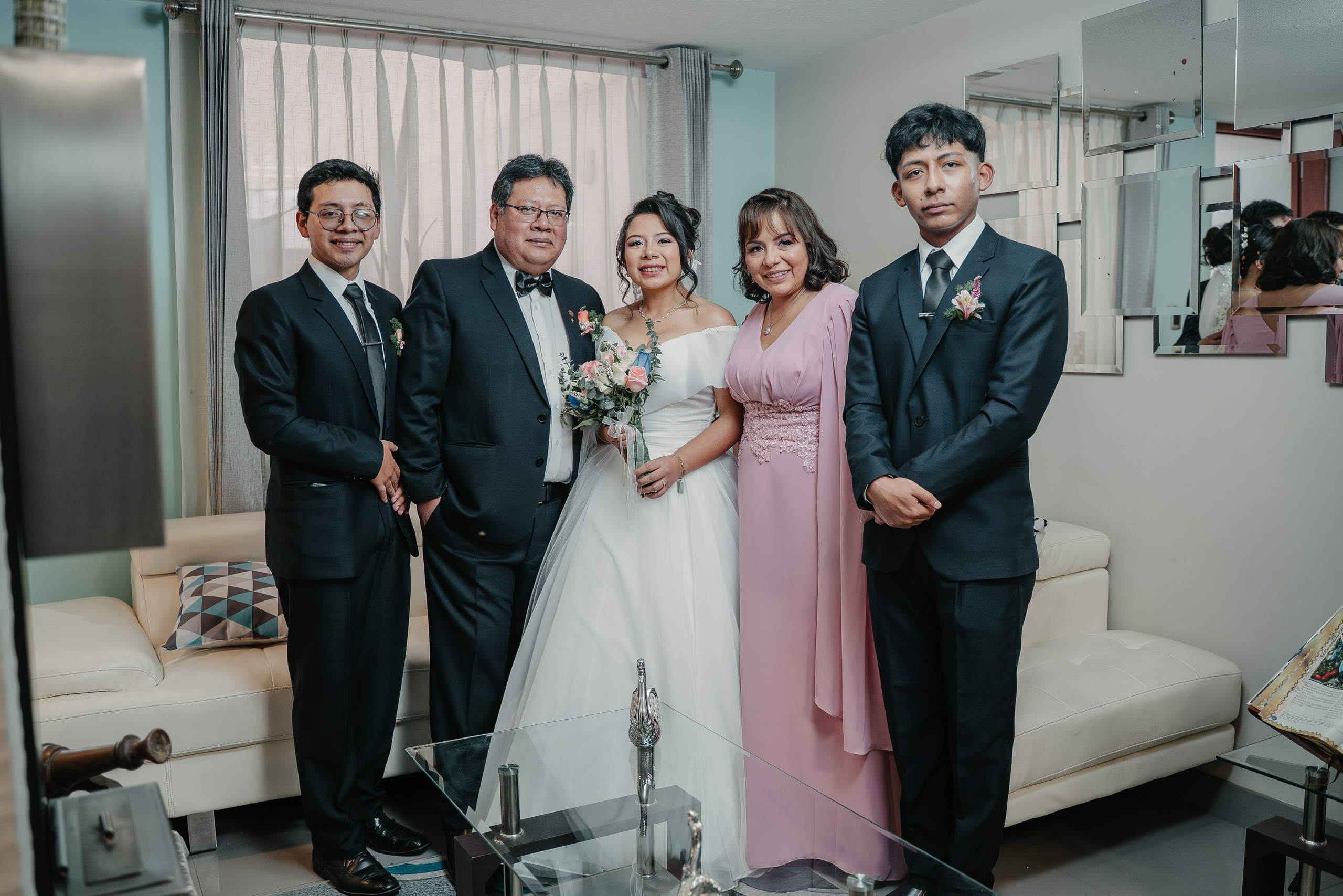 ALEJANDRA + RODRIGO BODA RELIGIOSA. Studio KVTA | Fotografía y Video de Bodas en Arequipa