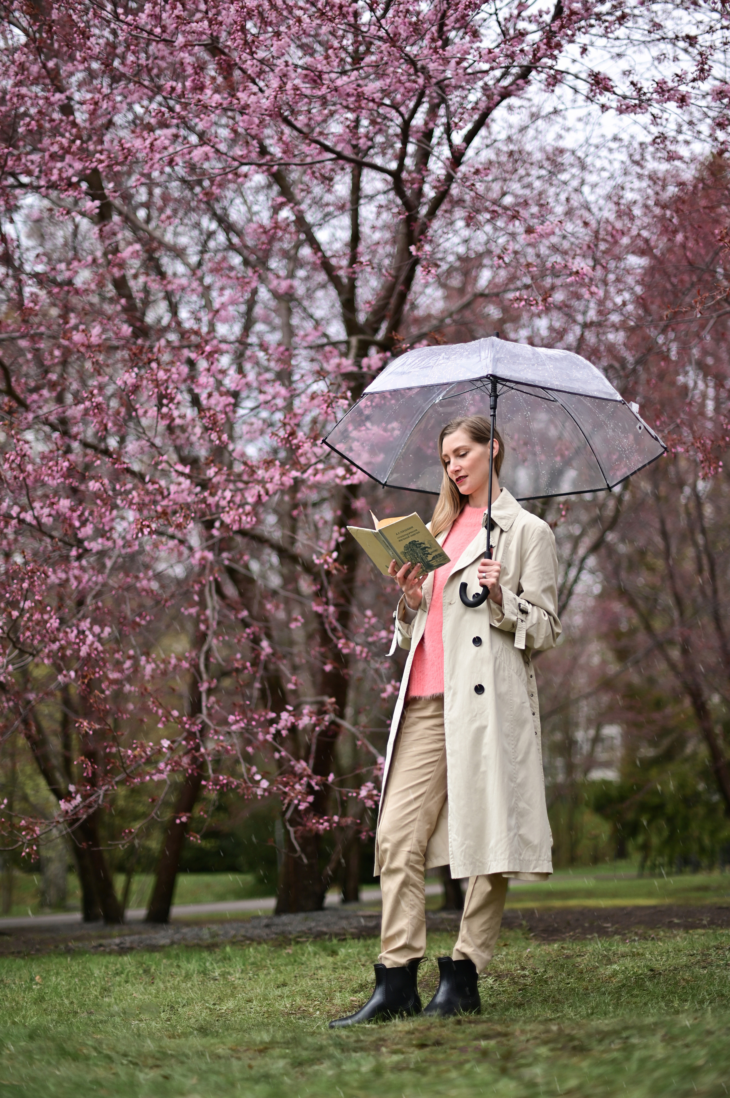 Сакура в дождь. Анна. Детский и семейный фотограф в финляндии дина пулкка. контент фотограф