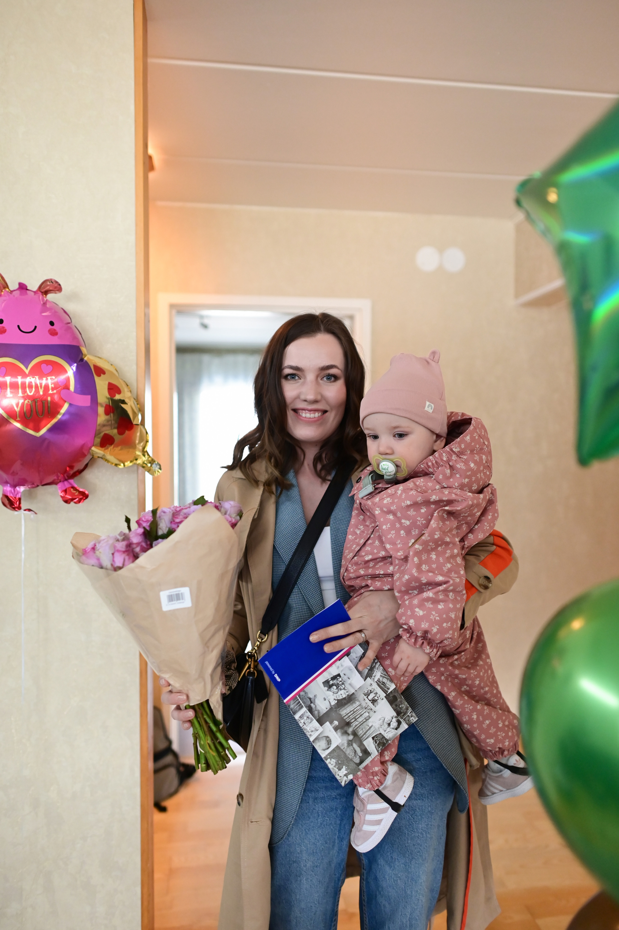 Первый годик дома в семейном кругу. Детский и семейный фотограф в финляндии дина пулкка. контент фотограф