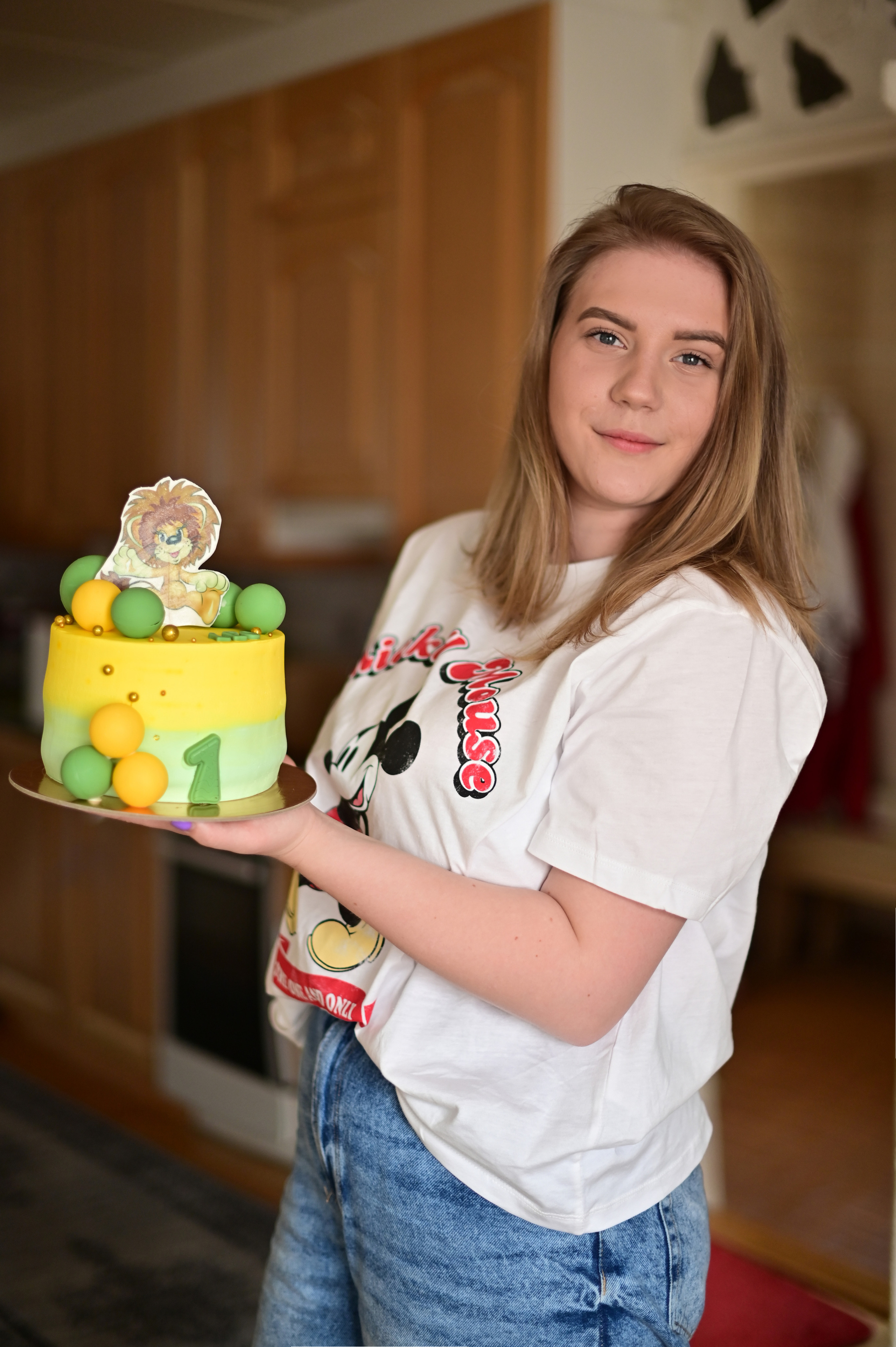 Первый годик дома в семейном кругу. Детский и семейный фотограф в финляндии дина пулкка. контент фотограф