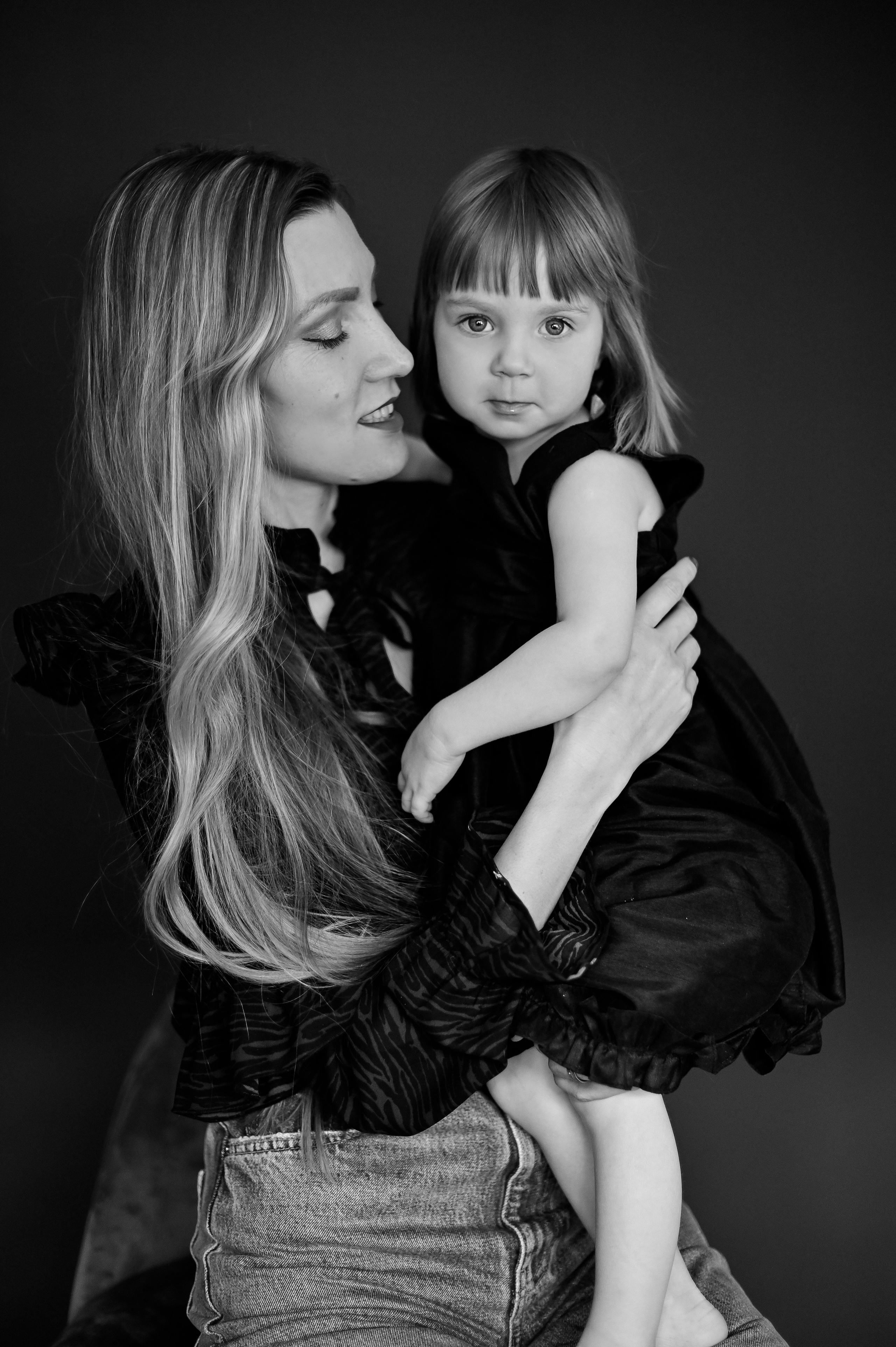 Семейная съёмка. Домашняя фотостудия у фотографа дома. Детский и семейный фотограф в финляндии дина пулкка. контент фотограф