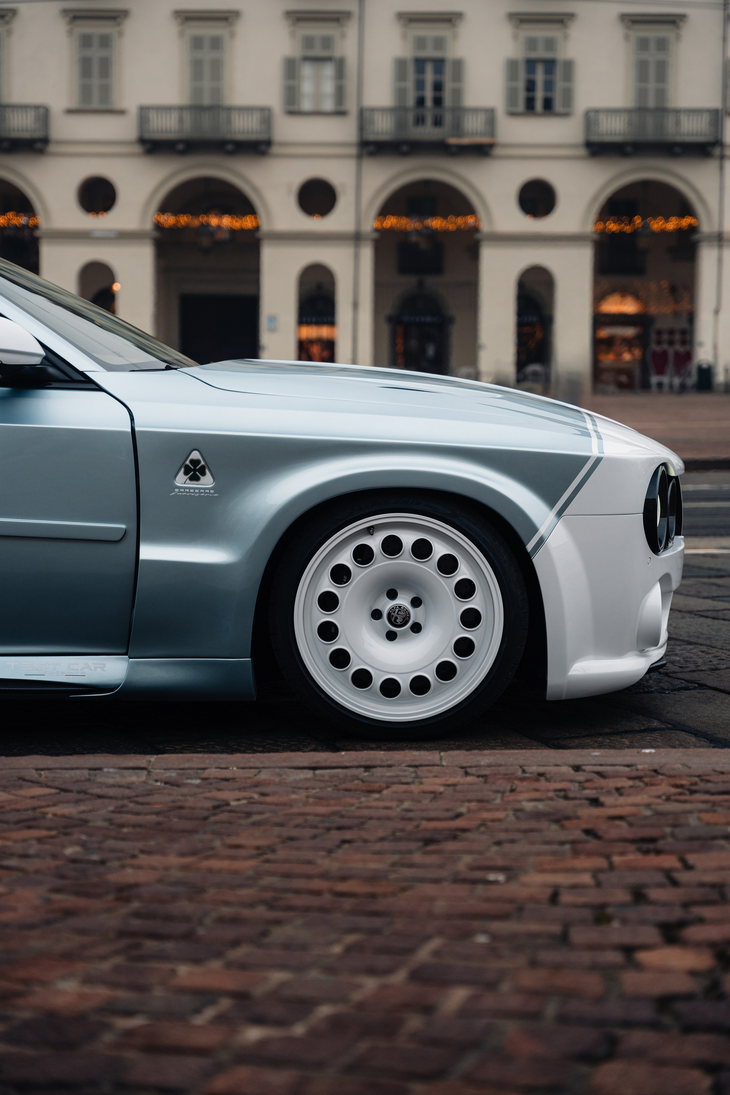 Afla Romeo Giulia ErreErre Fuoriserie. Photographer in Paris — Vitalii Motruk