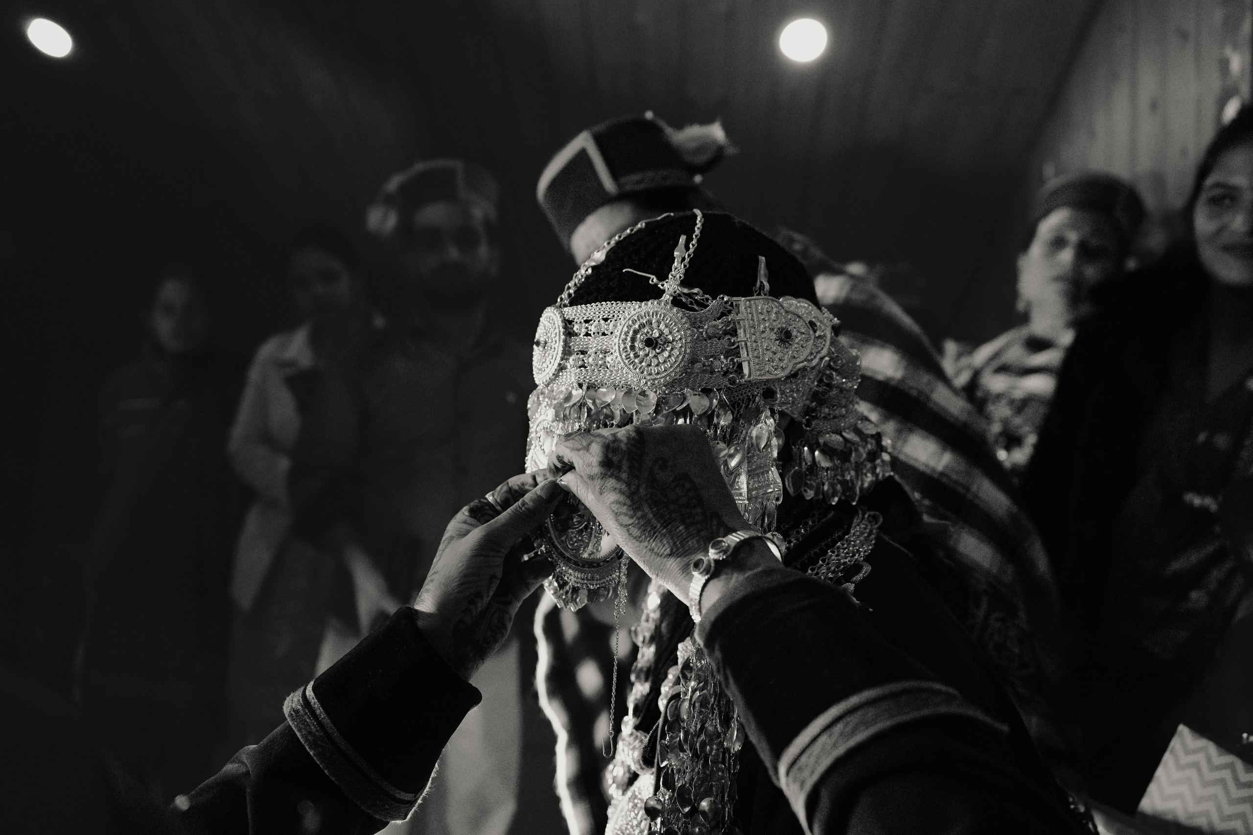 Arti & Akshay. Wedding and Family photographer in india