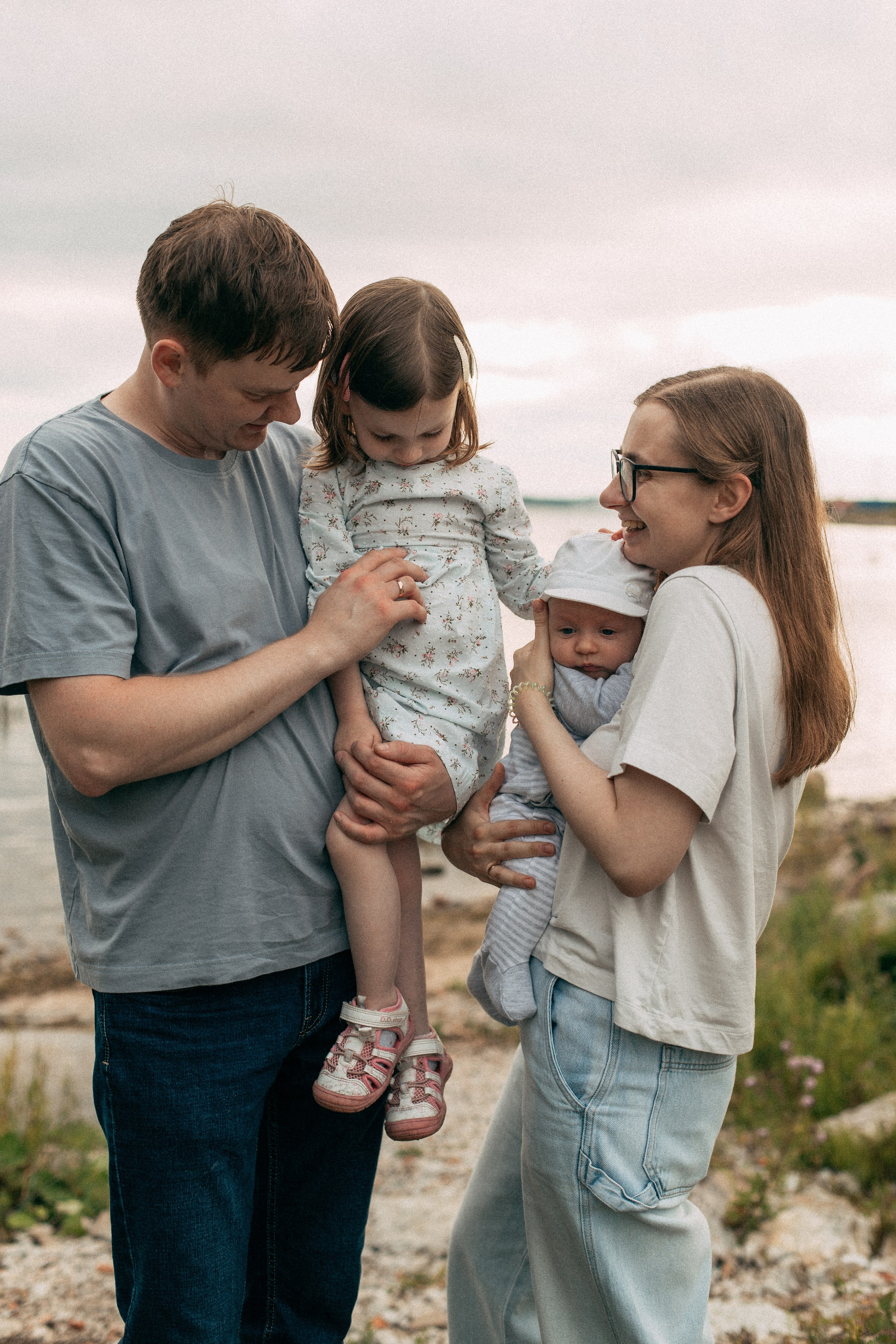 Арина, Сережа, Ника и Артем. Главная