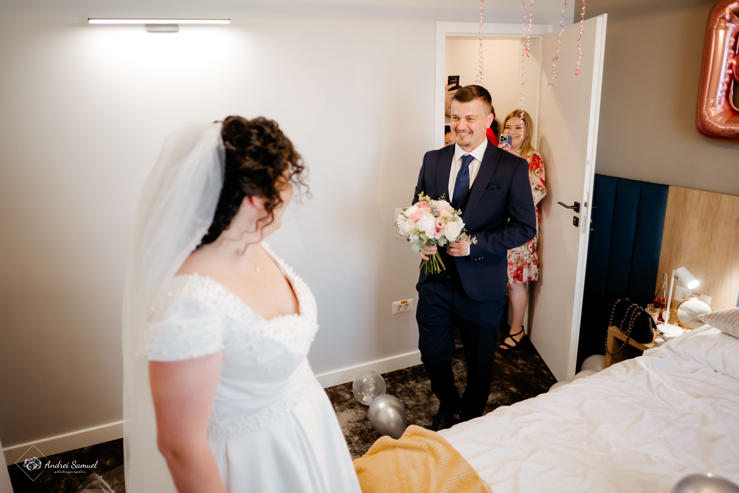 Vitoria & Paul. Andrei Samuel – Fotograf București | Evenimente, Studio, Imobiliare, Produs