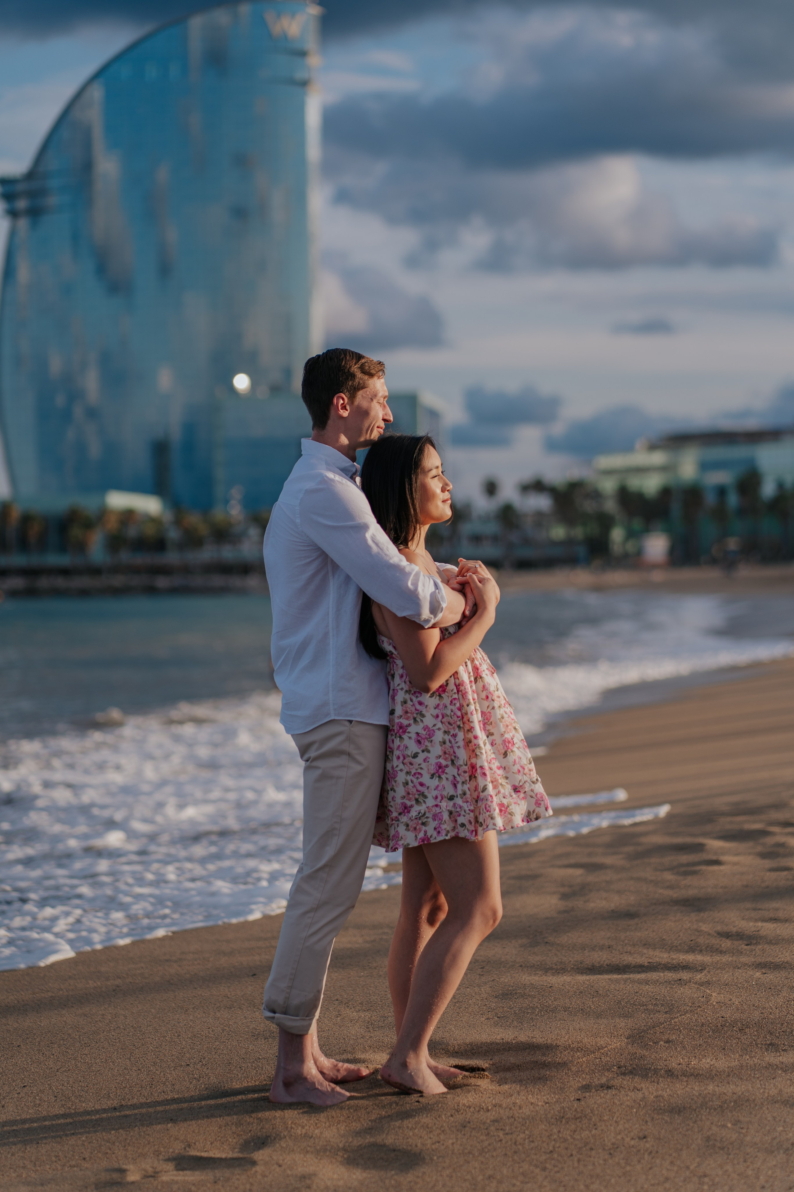 Barceloneta — The Ultimate Beach Escape in Barcelona. DiaFoto — Wow Photographer in Barcelona | Premium Barcelona Photoshoot Experience