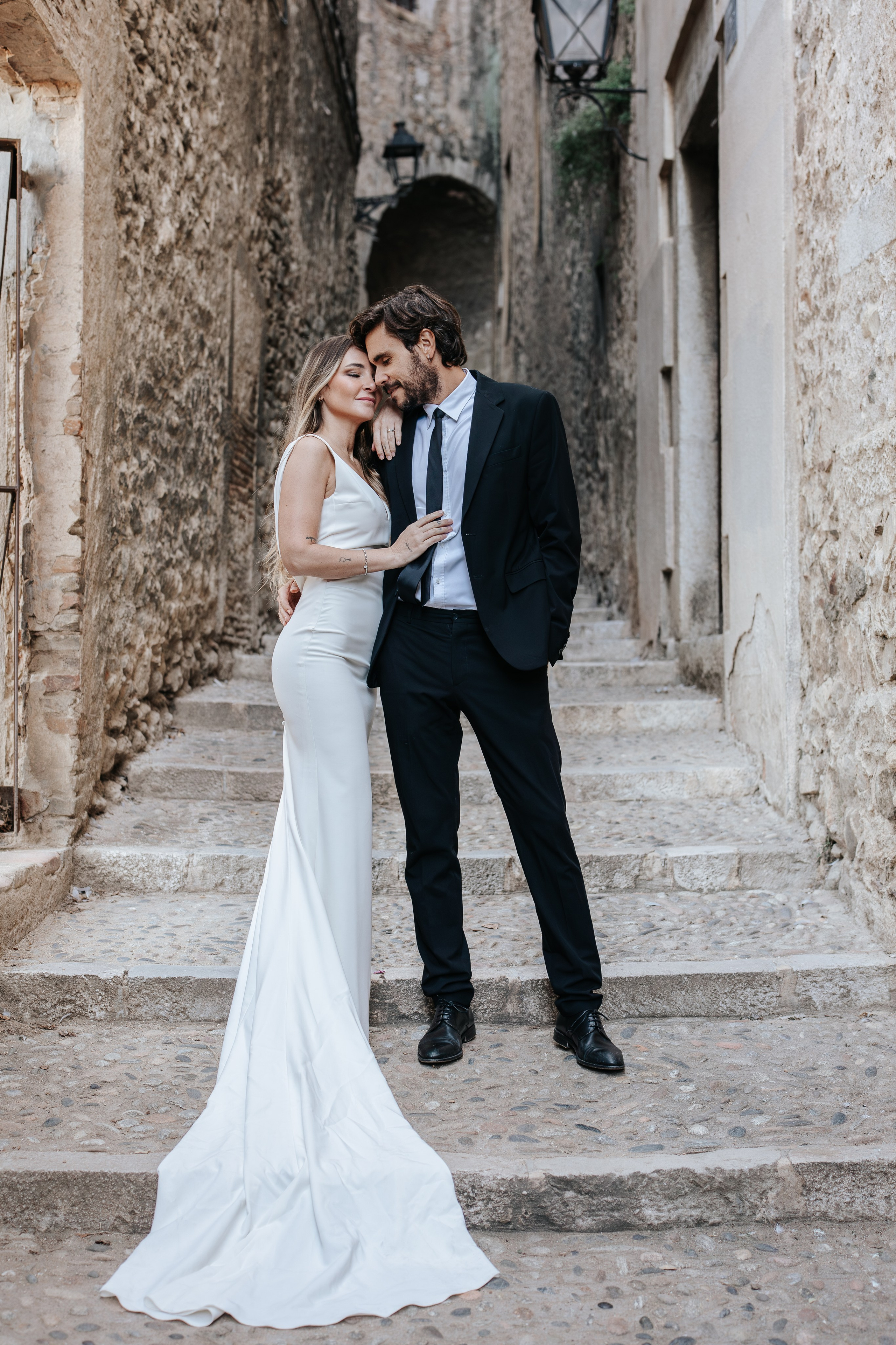 Barbara+Carlos, Girona, Love story. Wedding photographer in Catalonia