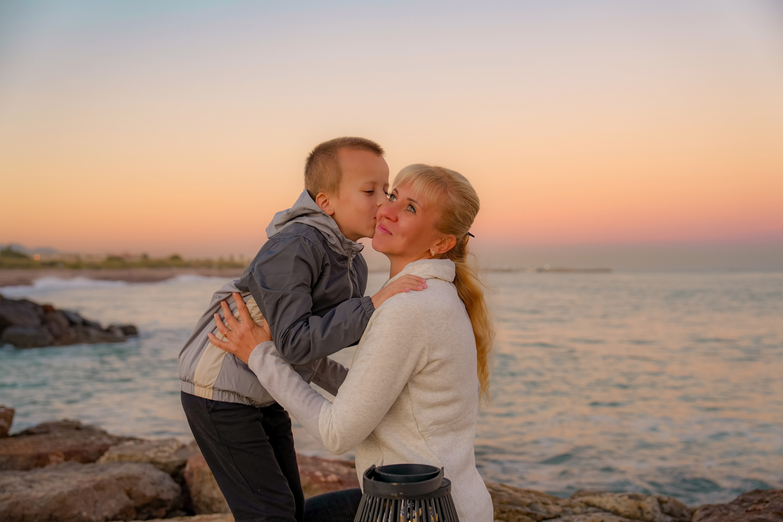 VIKA Y FAMILIA. Fotógrafa Olena Petryk. Realizo sesiones de fotos en Puerto de Sagunto