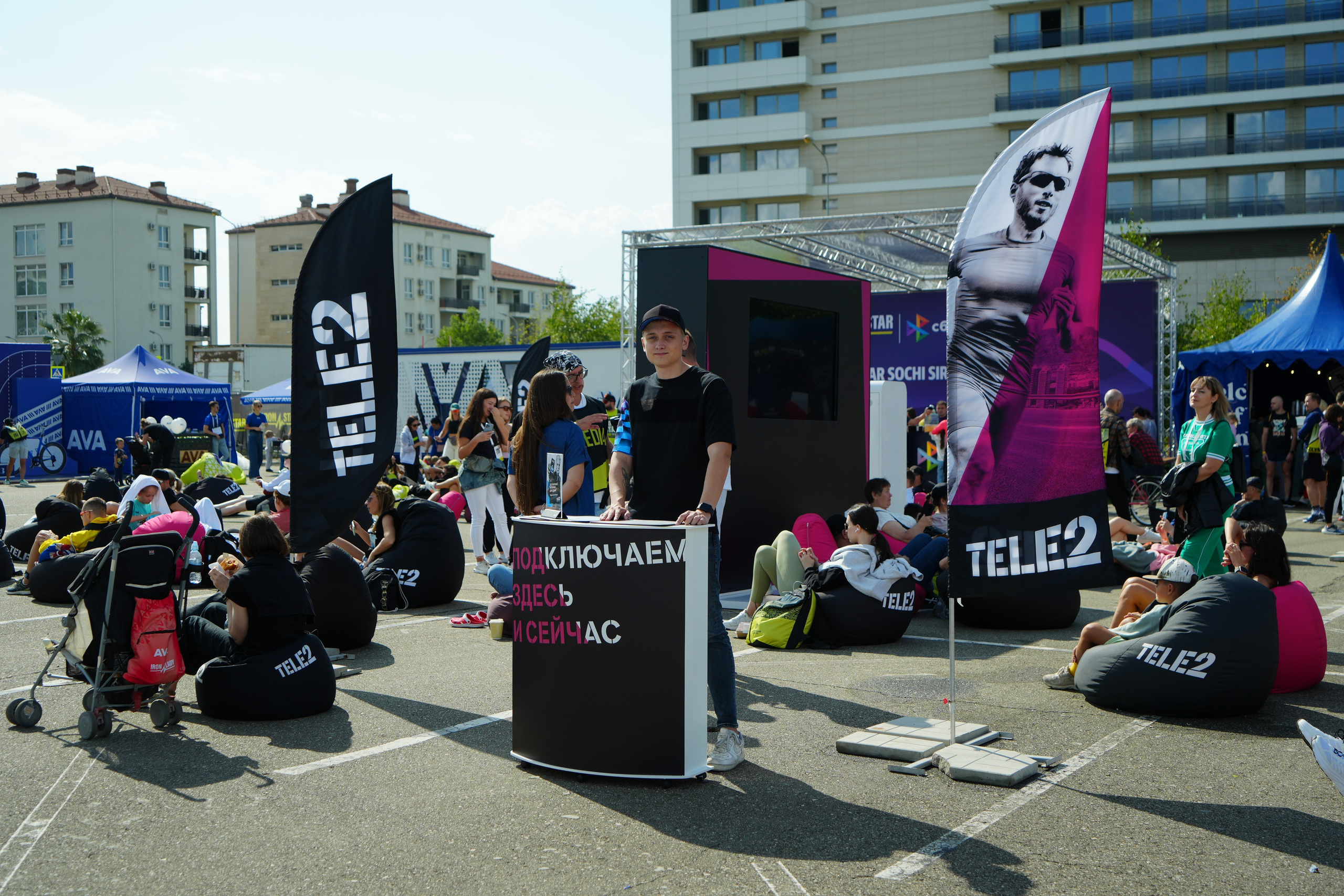 Фотоотчет партнерской интеграции для компании TELE2 на фестивале Ironstar. Репортажный фотограф в Красной Поляне и Сочи Павлюченко Екатерина