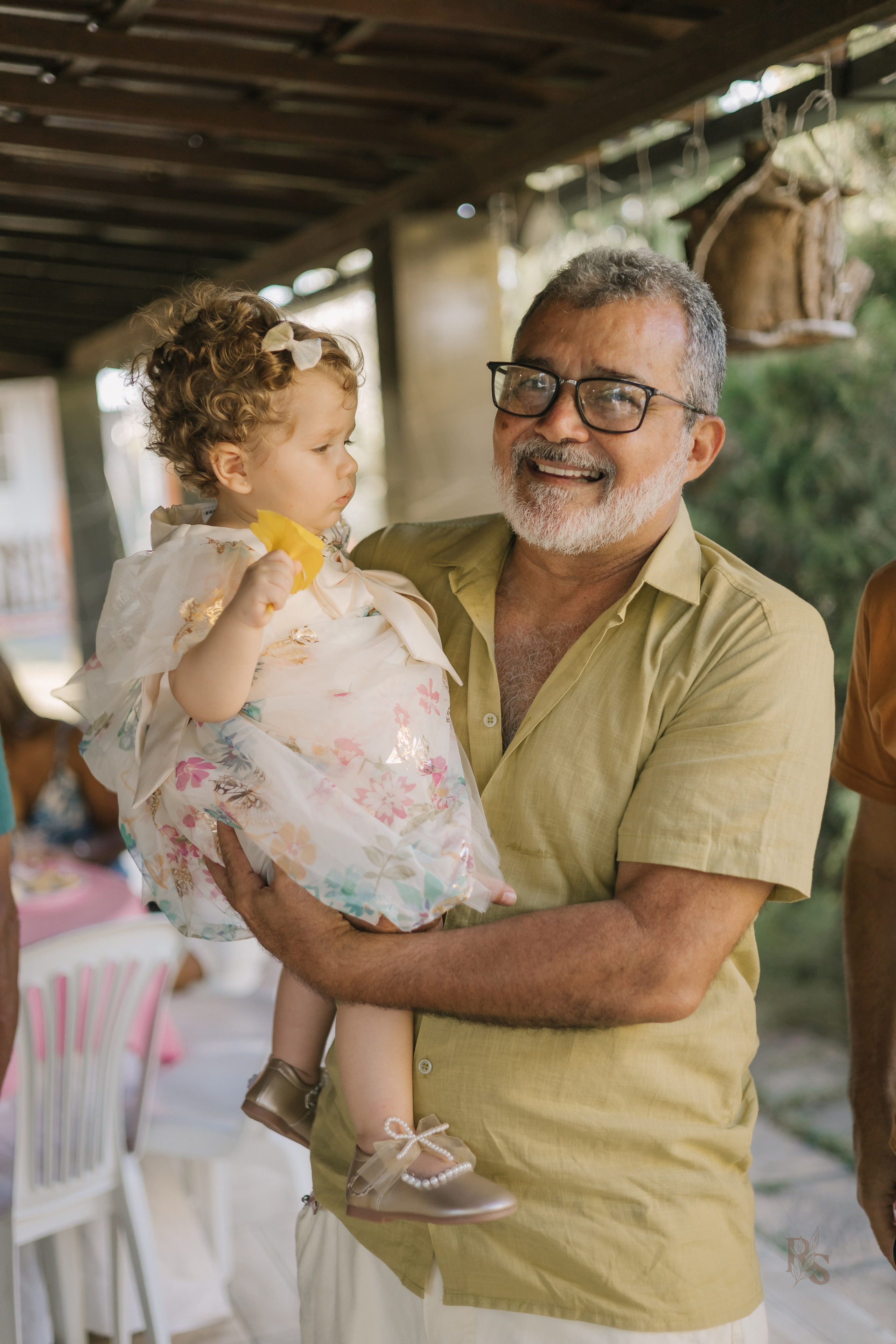 Aurora — 1 ano. Fotógrafo Richard Silvestre — Casamentos na Bahia