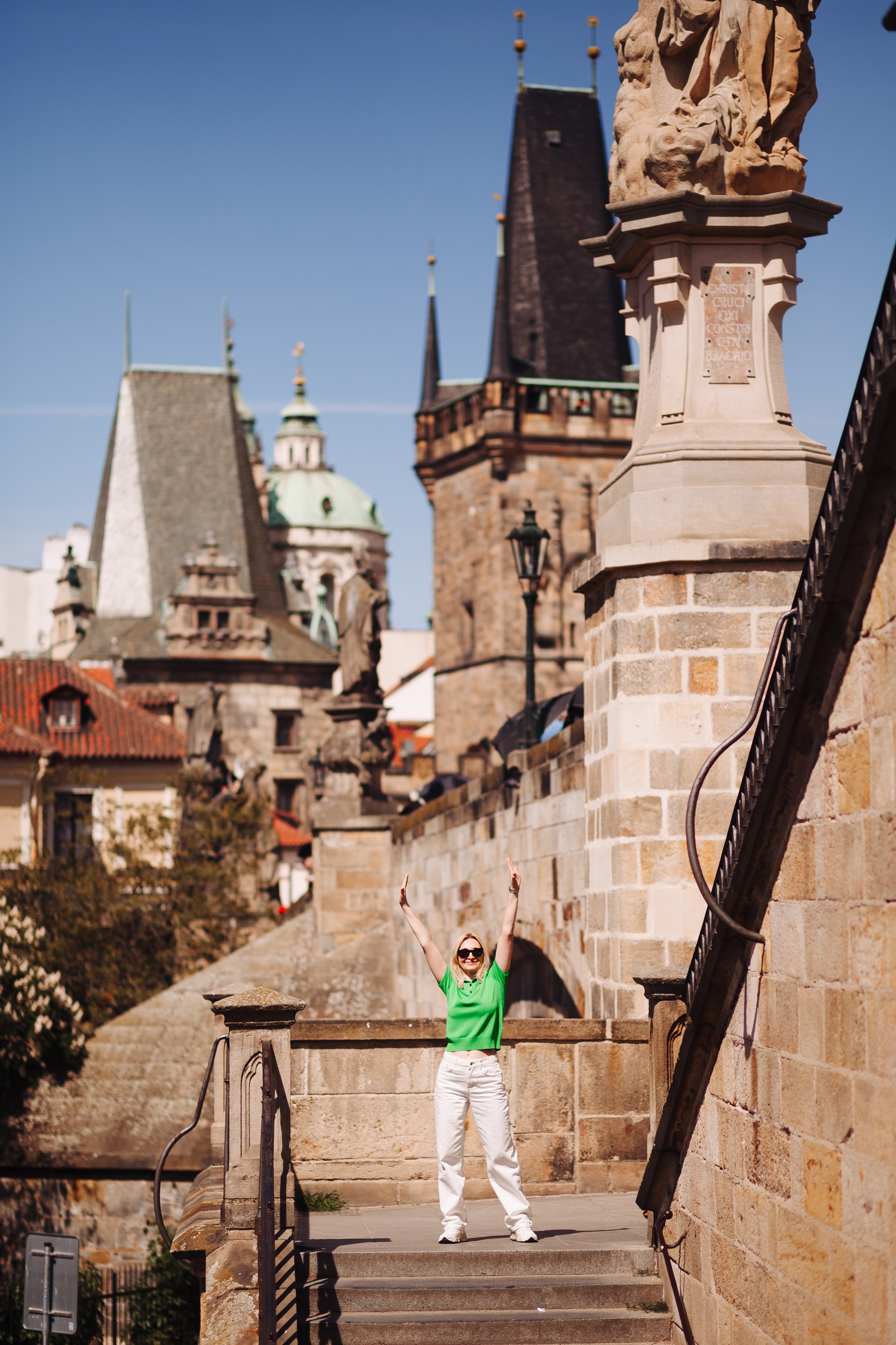 Julie, Inna & Kate. Photographer in Prague for tourists