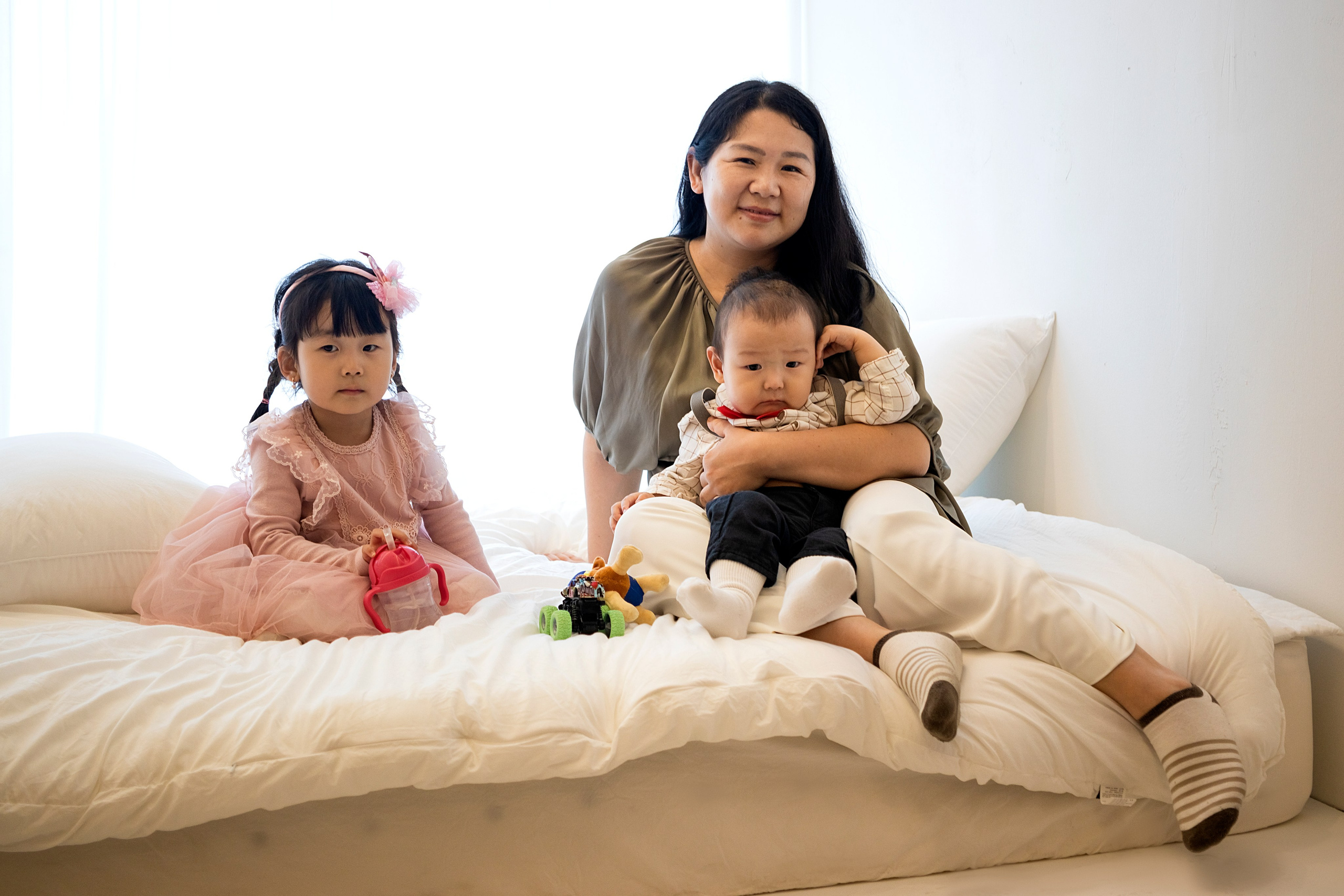 Артём в студии. Фотограф беременности, ньюборн и годовасиков в Корее Жанна Хан