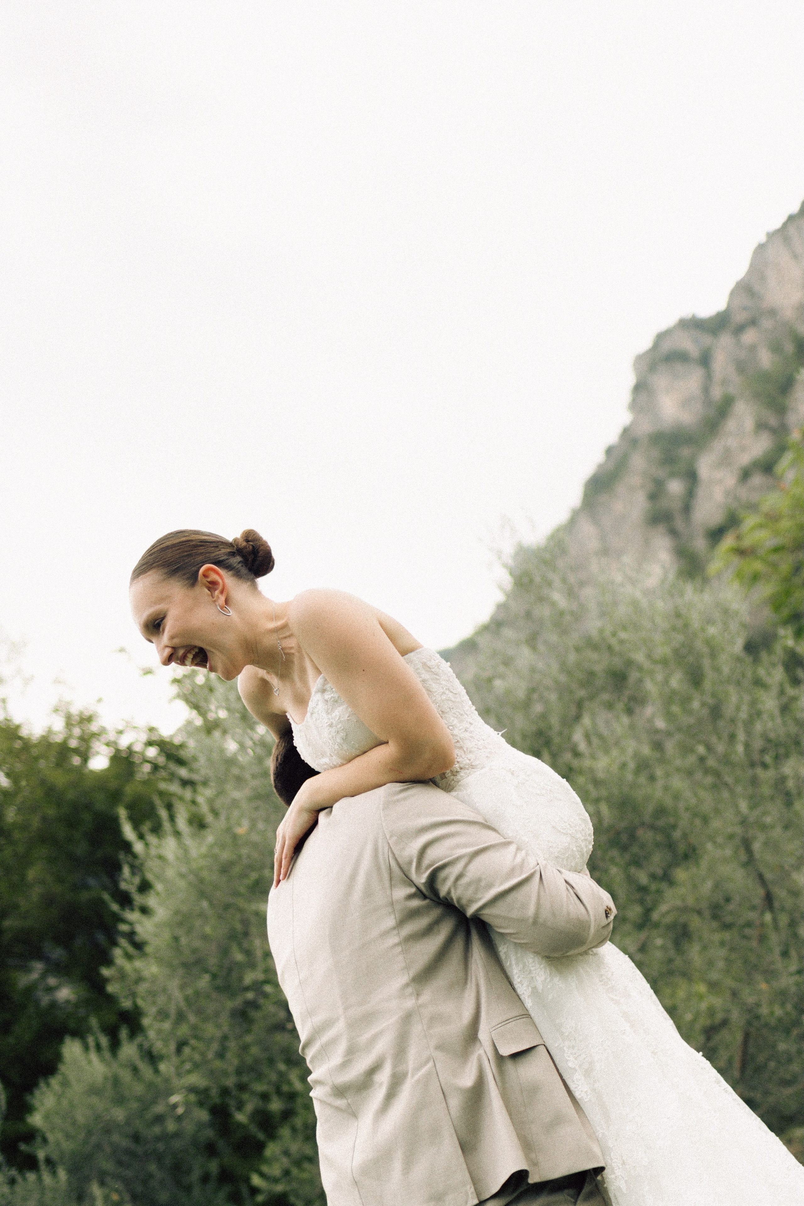 Romantic wedding in Limone sul Garda Italy